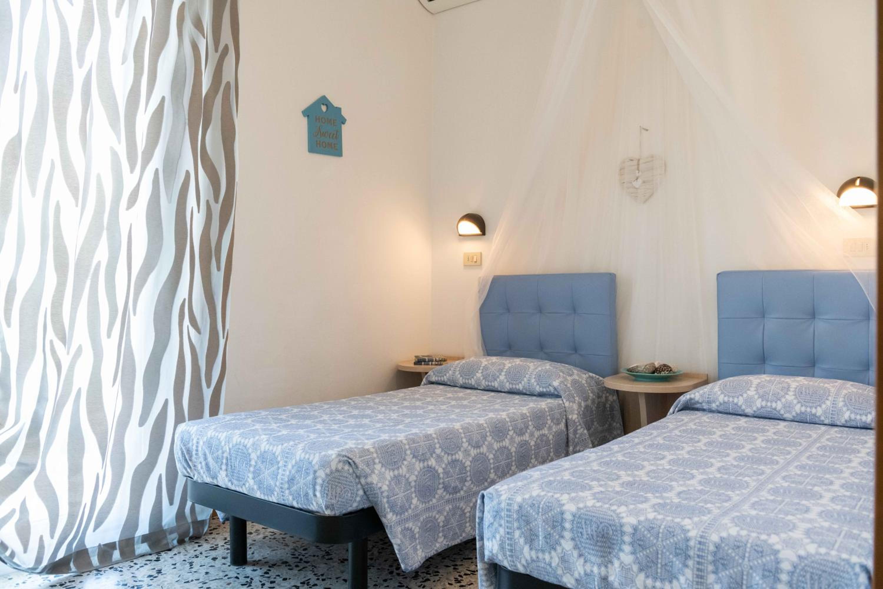 Double Room with Balcony - Photo 51