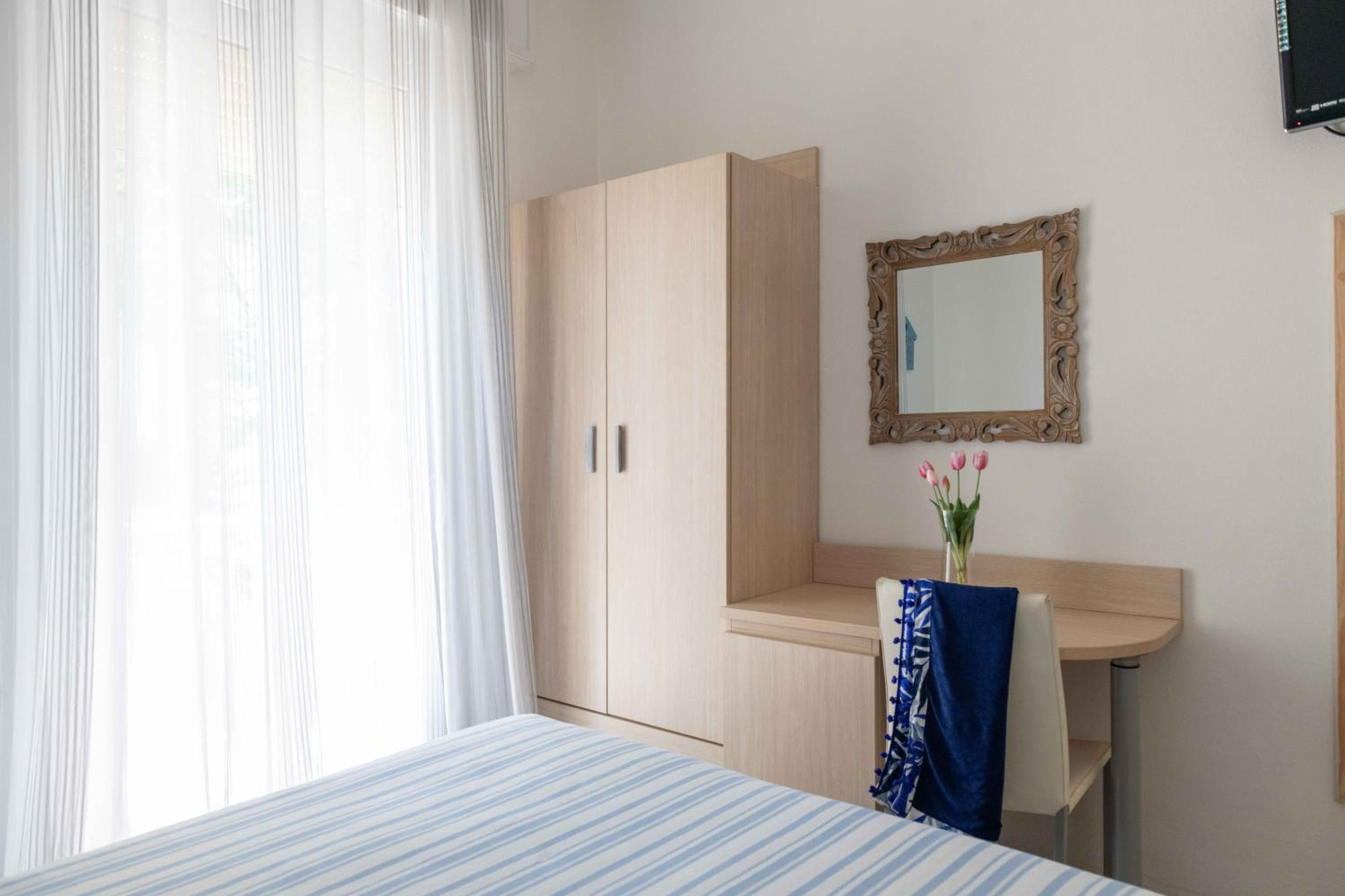 Double Room with Balcony - Photo 32