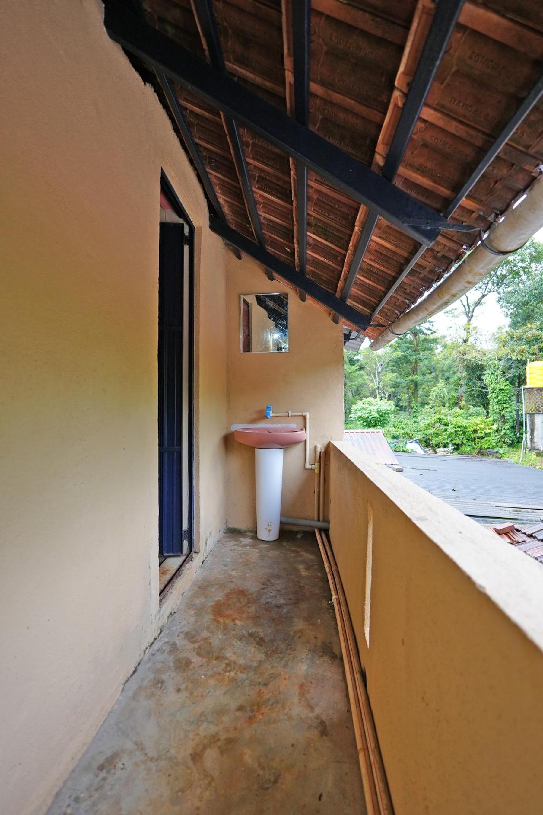 Triple Room With Private External Bathroom photo 2