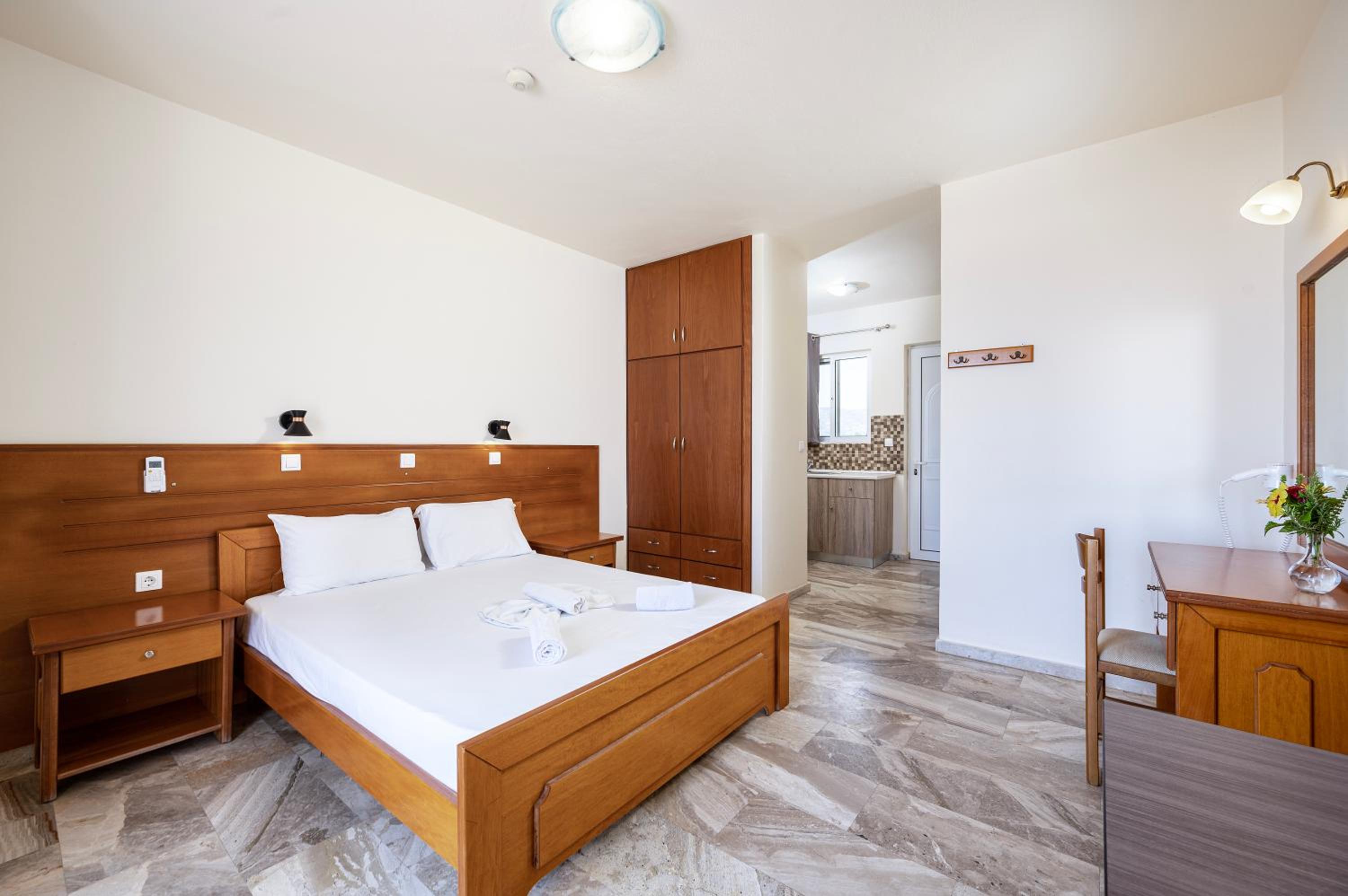 Double or Twin Room photo 2