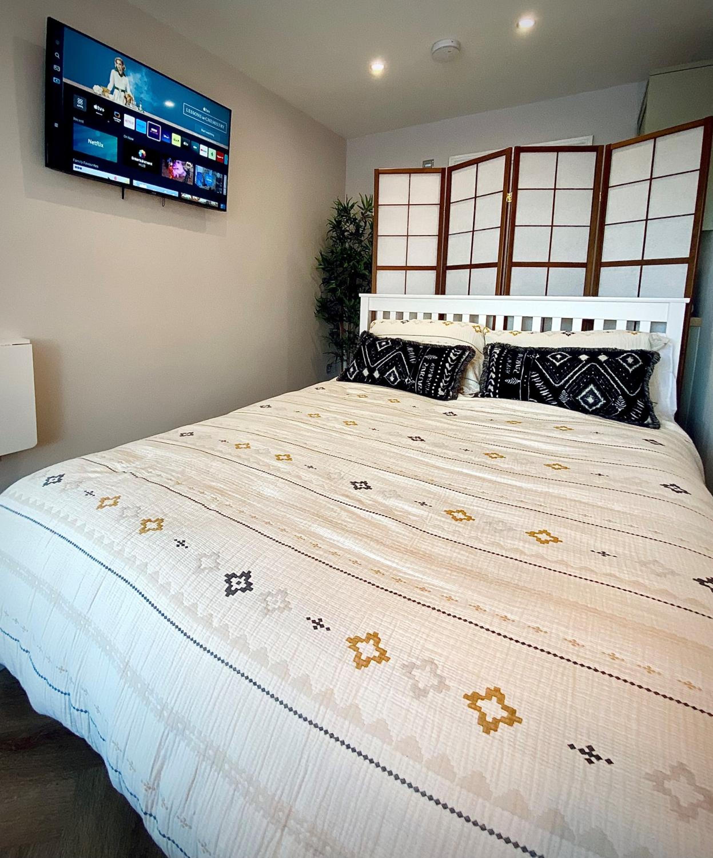 Deluxe King Studio photo 2
