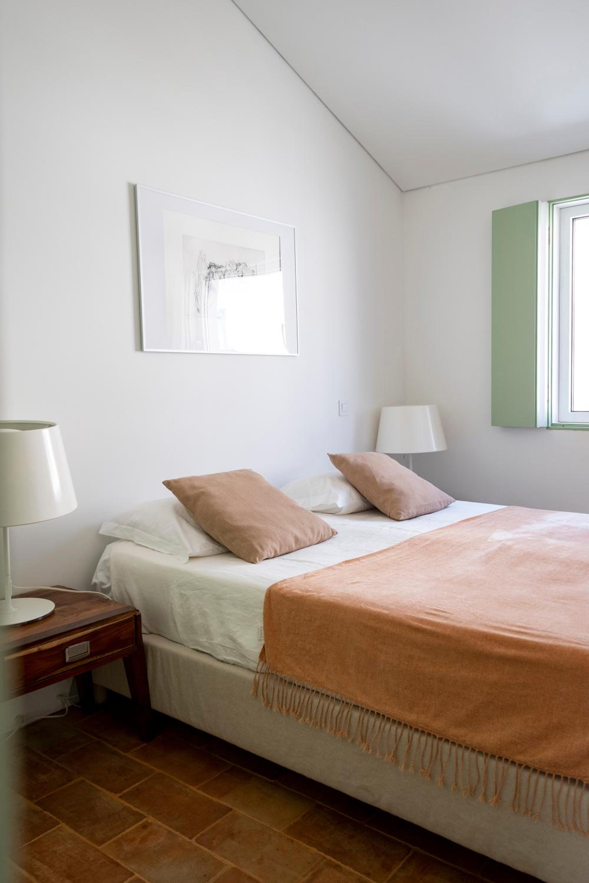 Four-Bedroom House photo 1