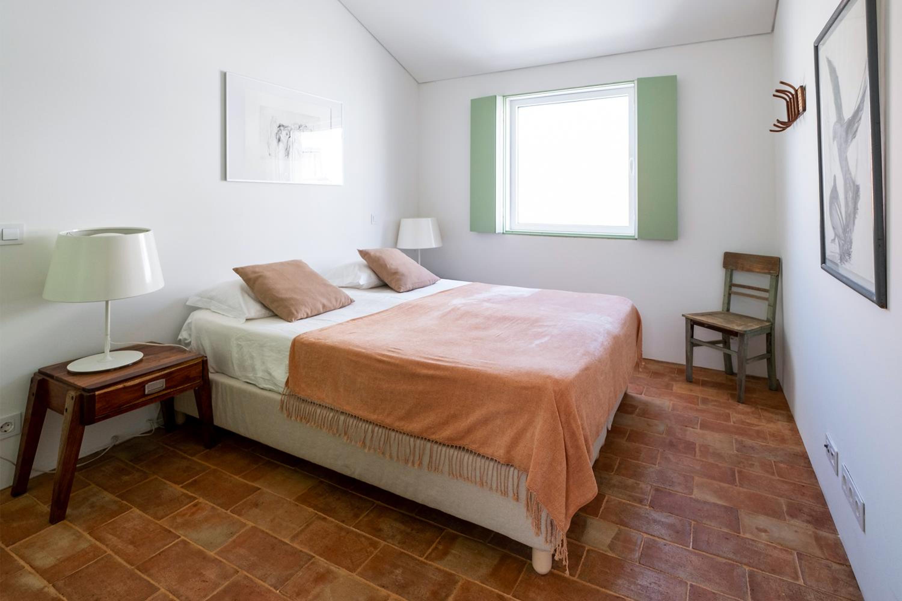 Four-Bedroom House photo 2
