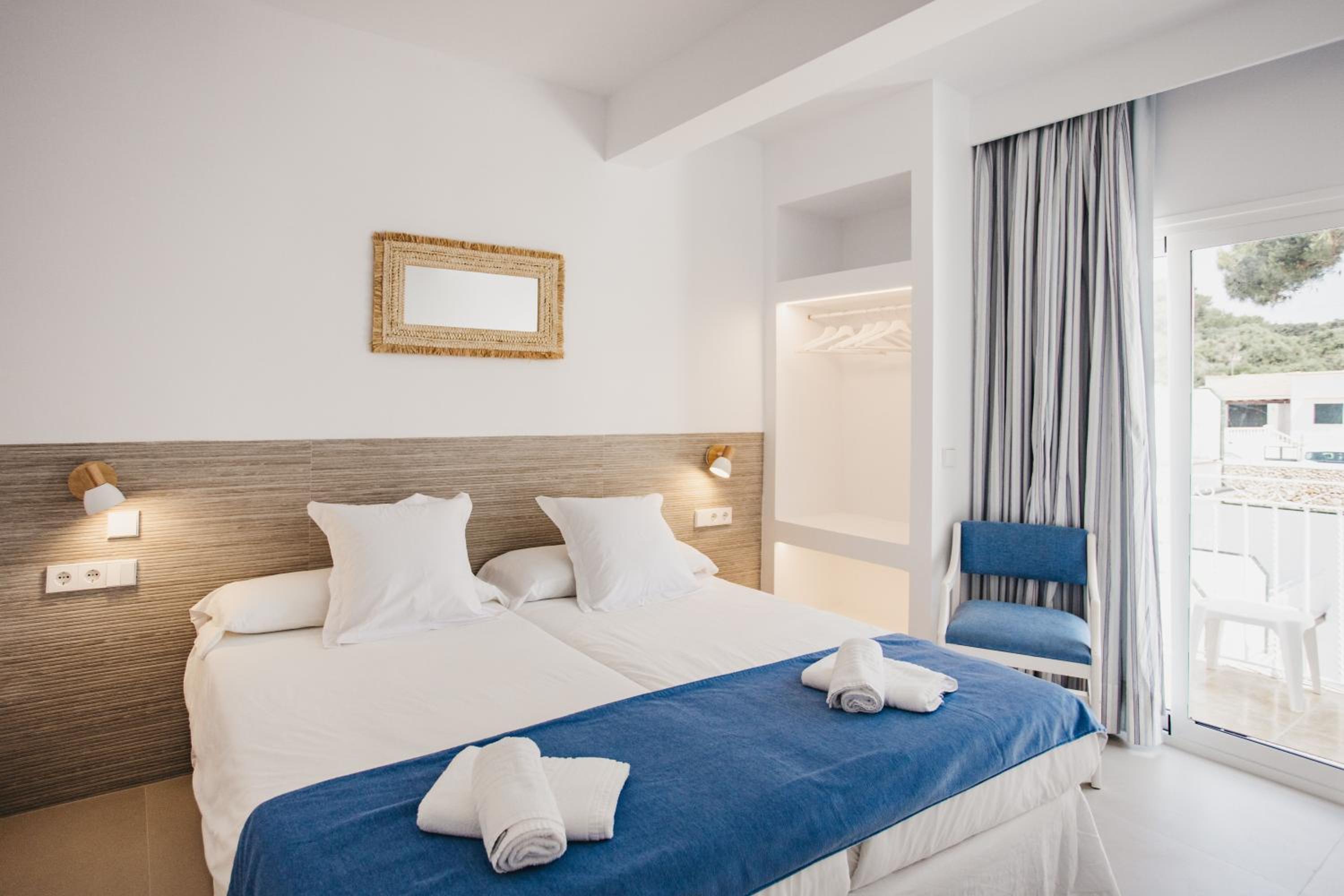 Double Room - Photo 5