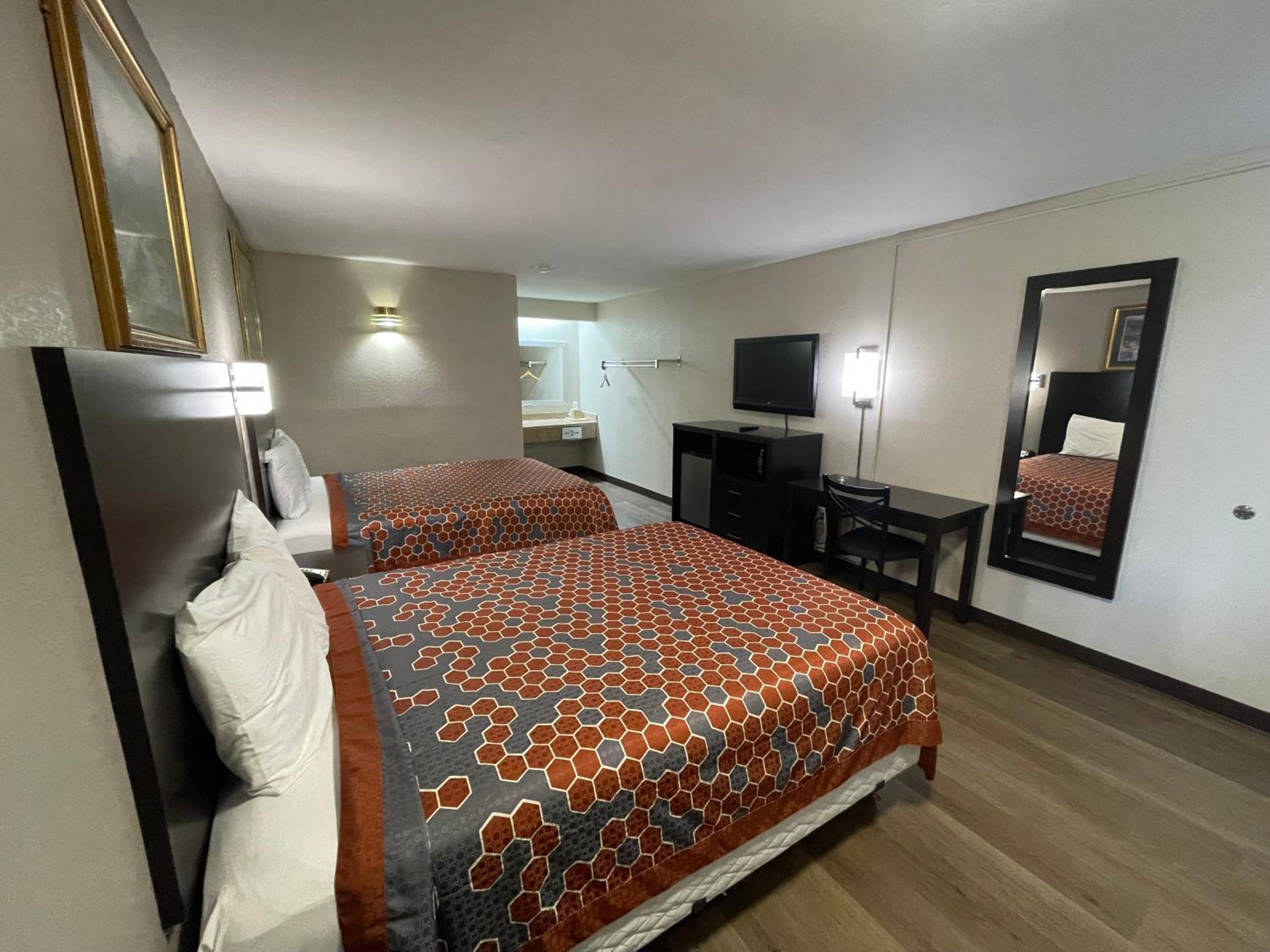 Double Room - Photo 4