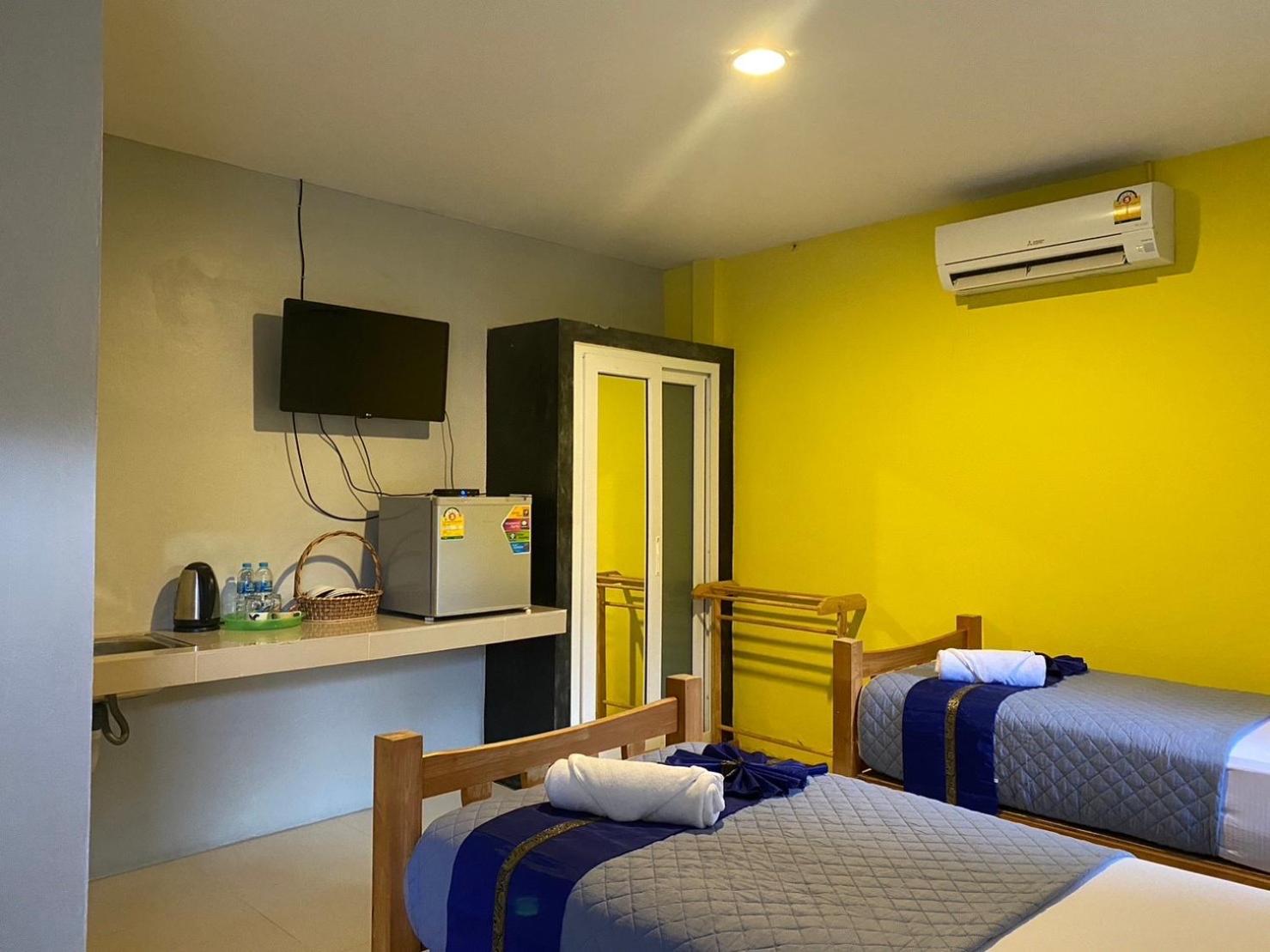Standard Twin Room with Garden View