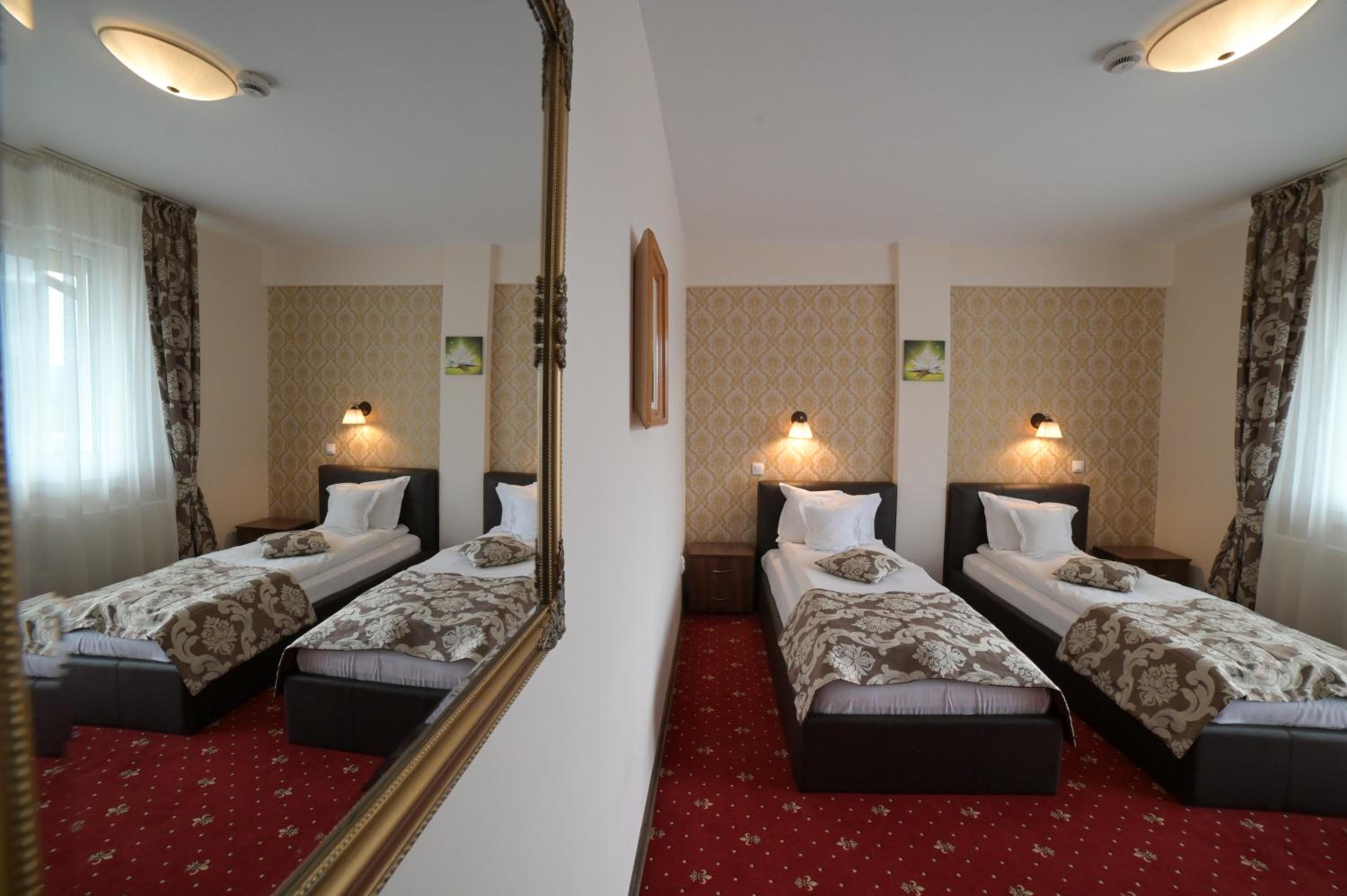 Single Room with Balcony photo 3
