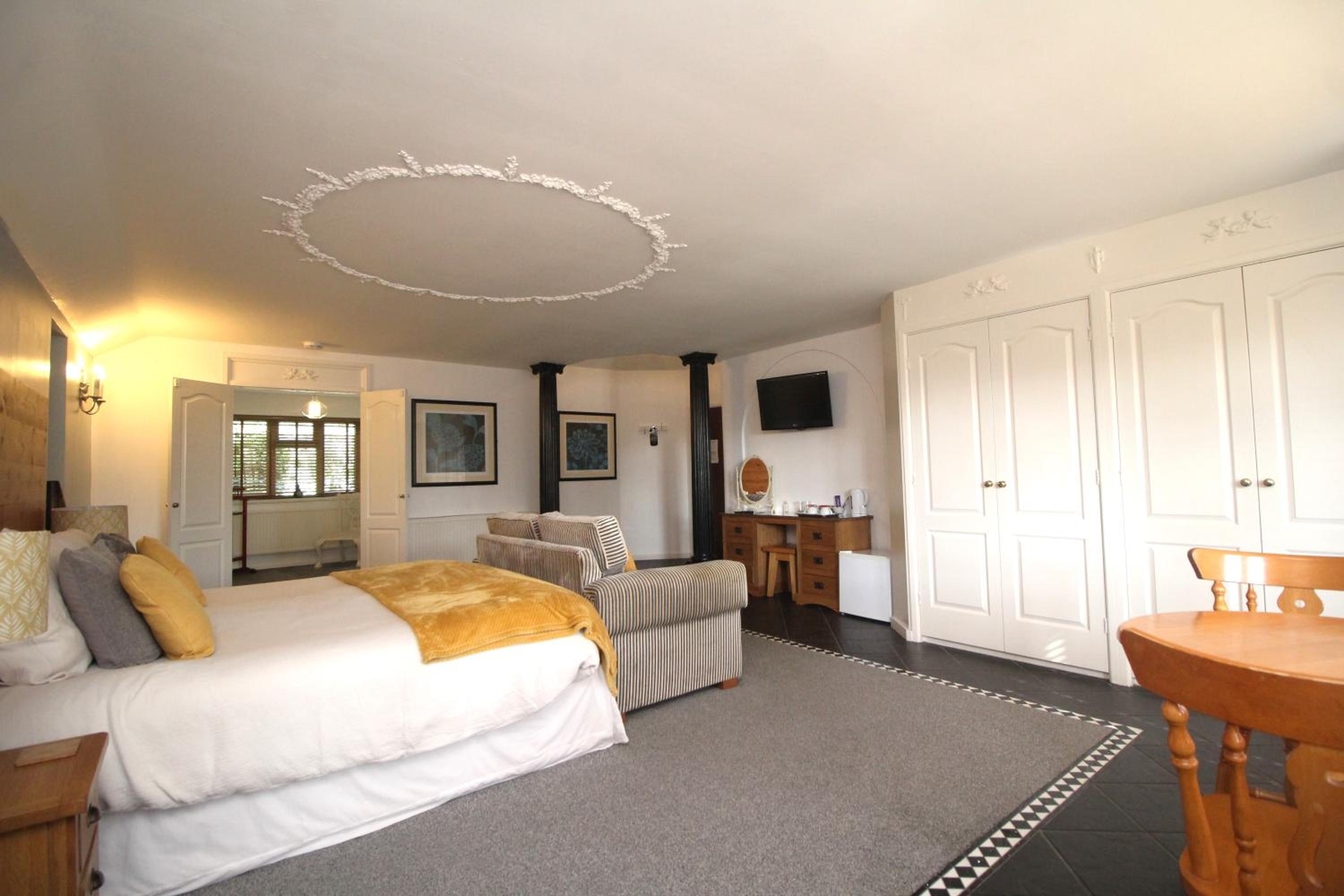 Superior King Room photo 1