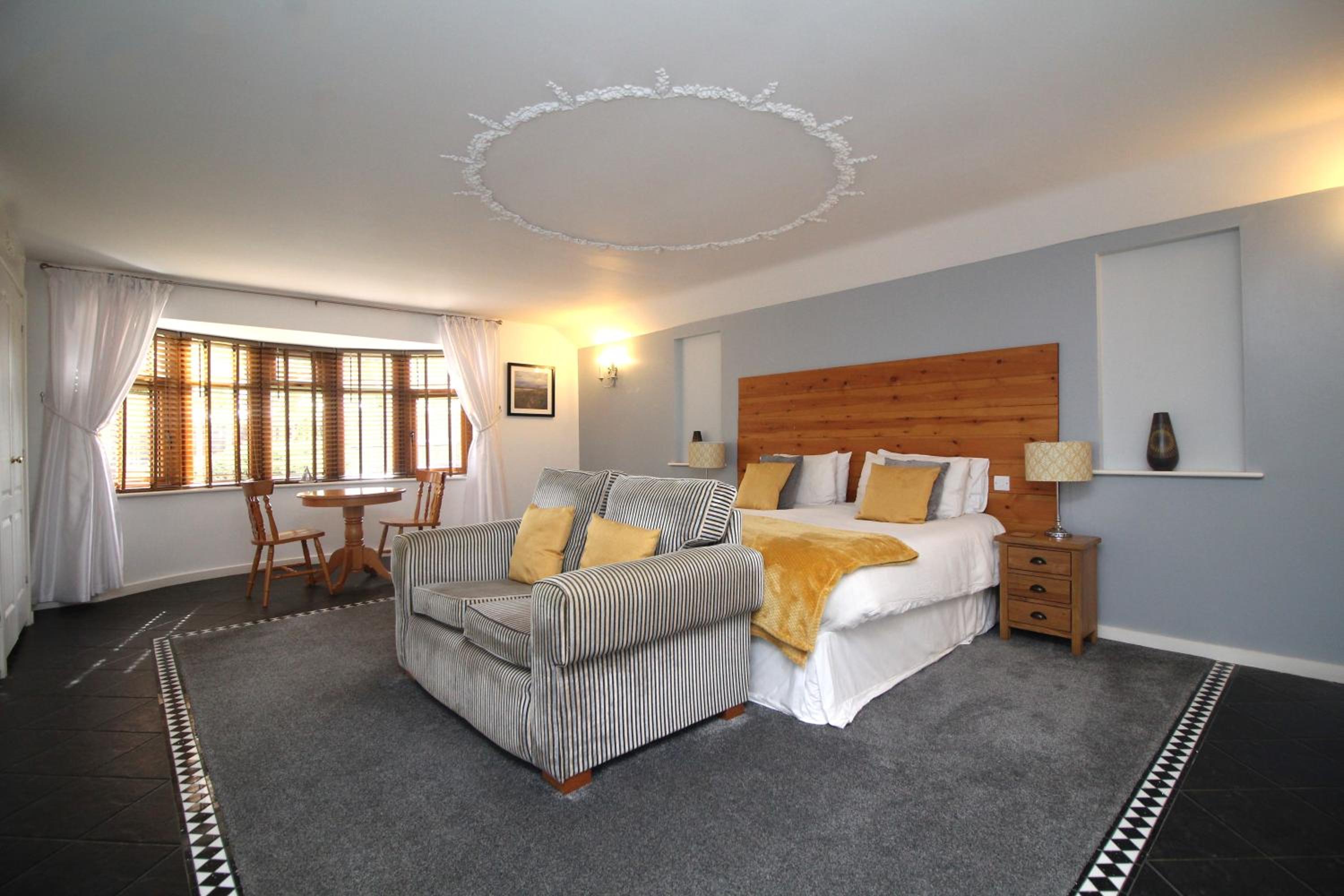 Superior King Room photo 2