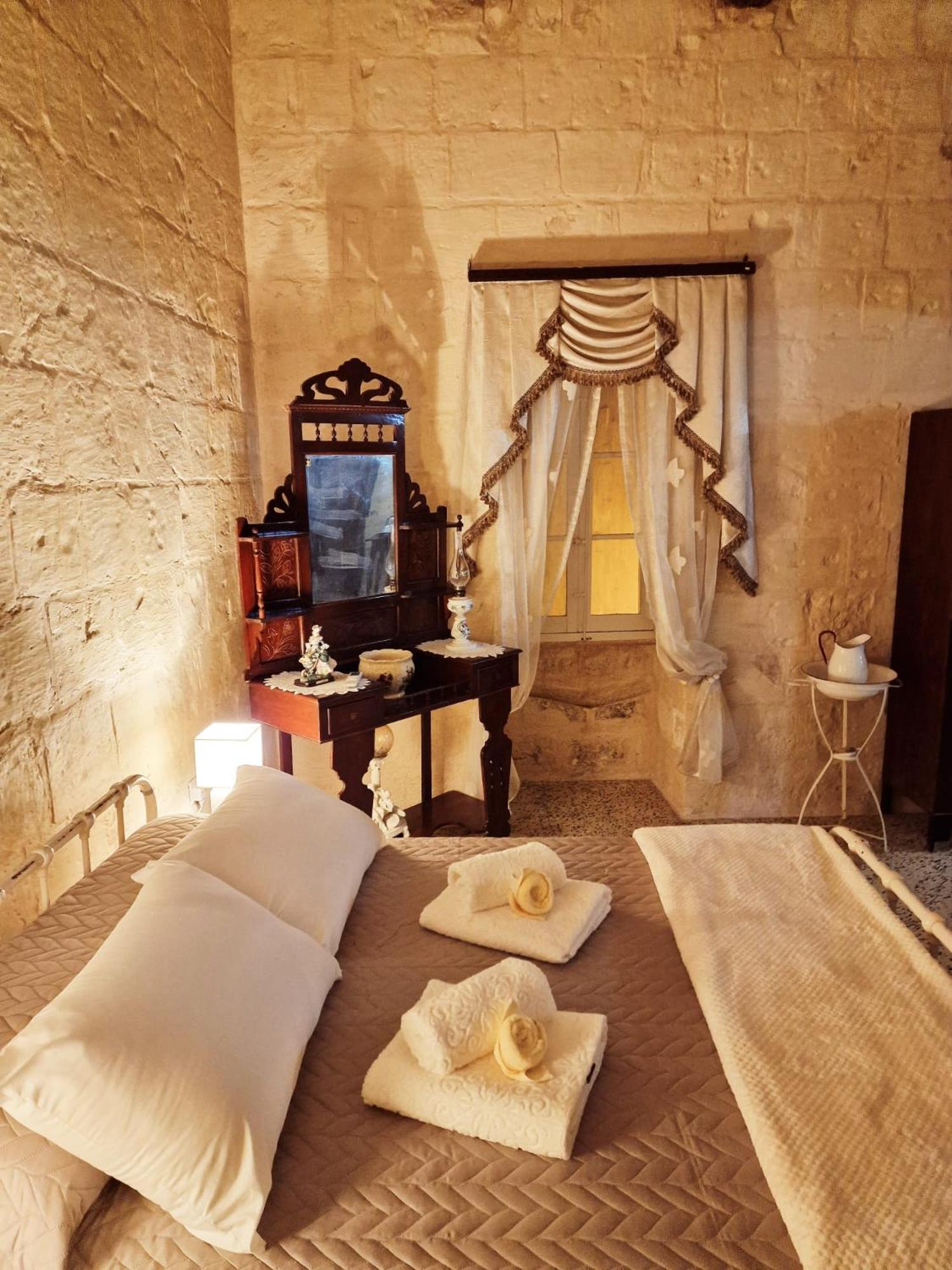 Triple Room with Private Bathroom photo 1