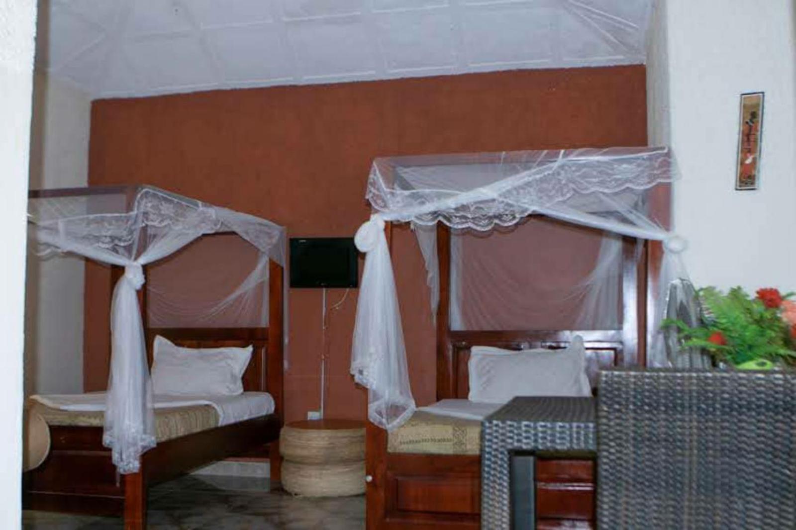 Standard Triple Room - Photo 19
