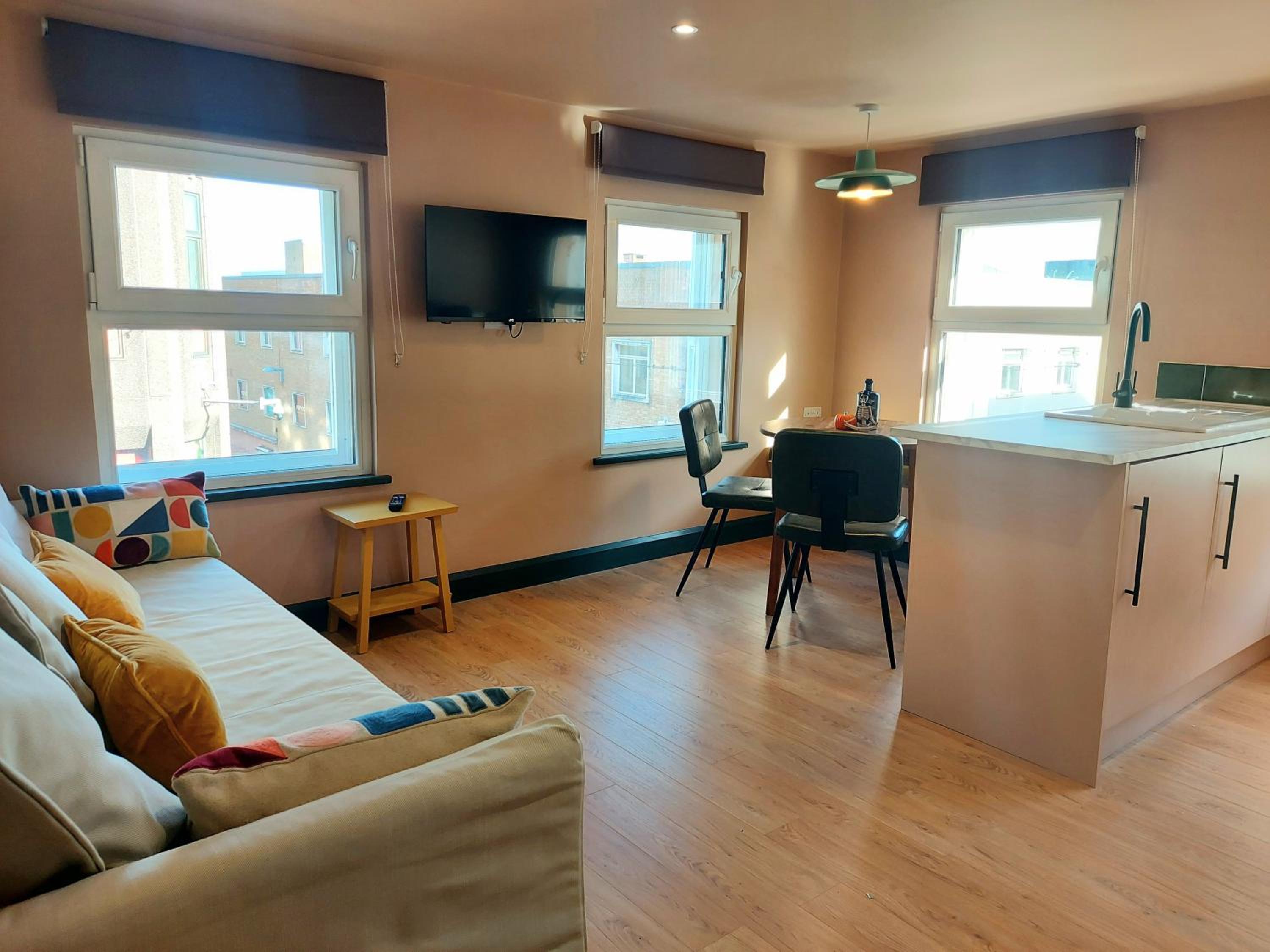 One-Bedroom Apartment