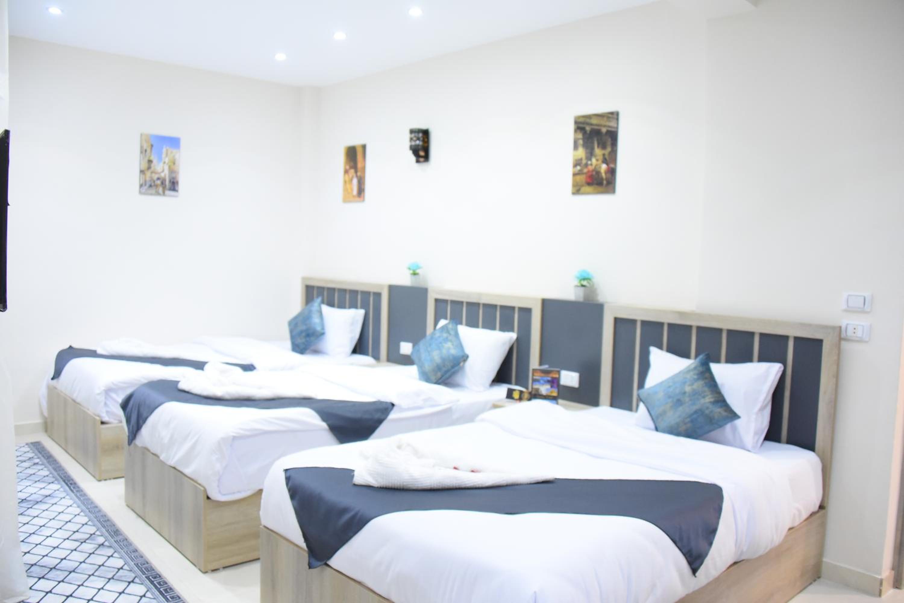 Standard Triple Room photo 2