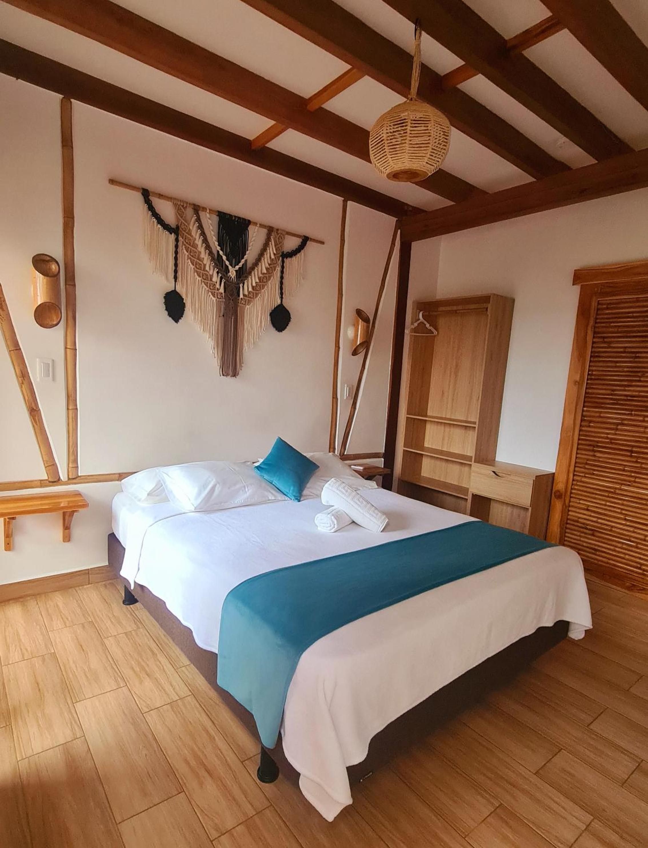 Deluxe Double Room with Balcony and Sea View photo 1