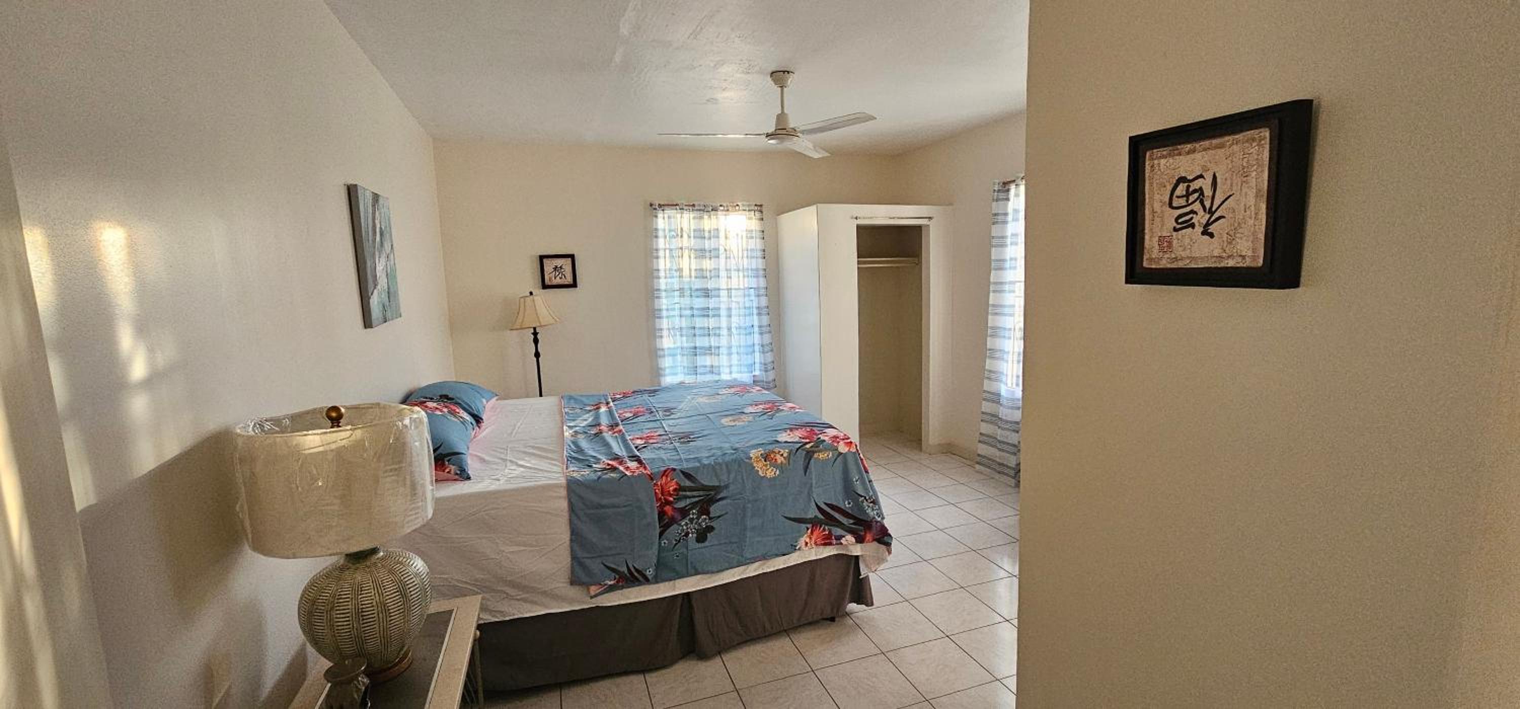 Deluxe Double Room With Bath photo 2