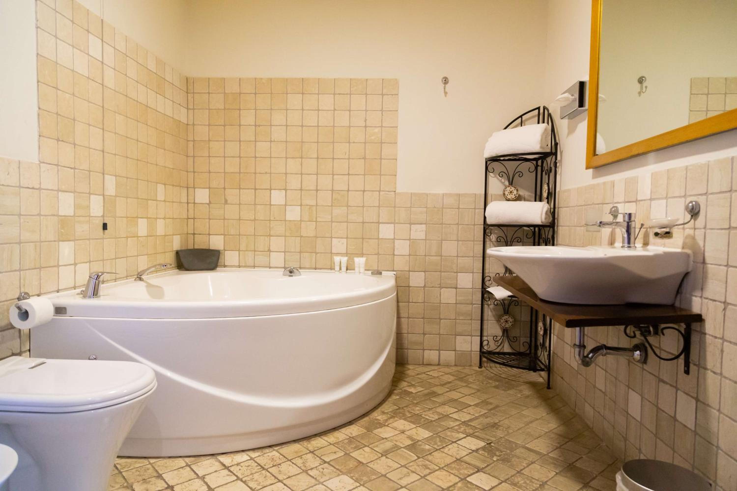 Junior Suite with whirlpool - Photo 8