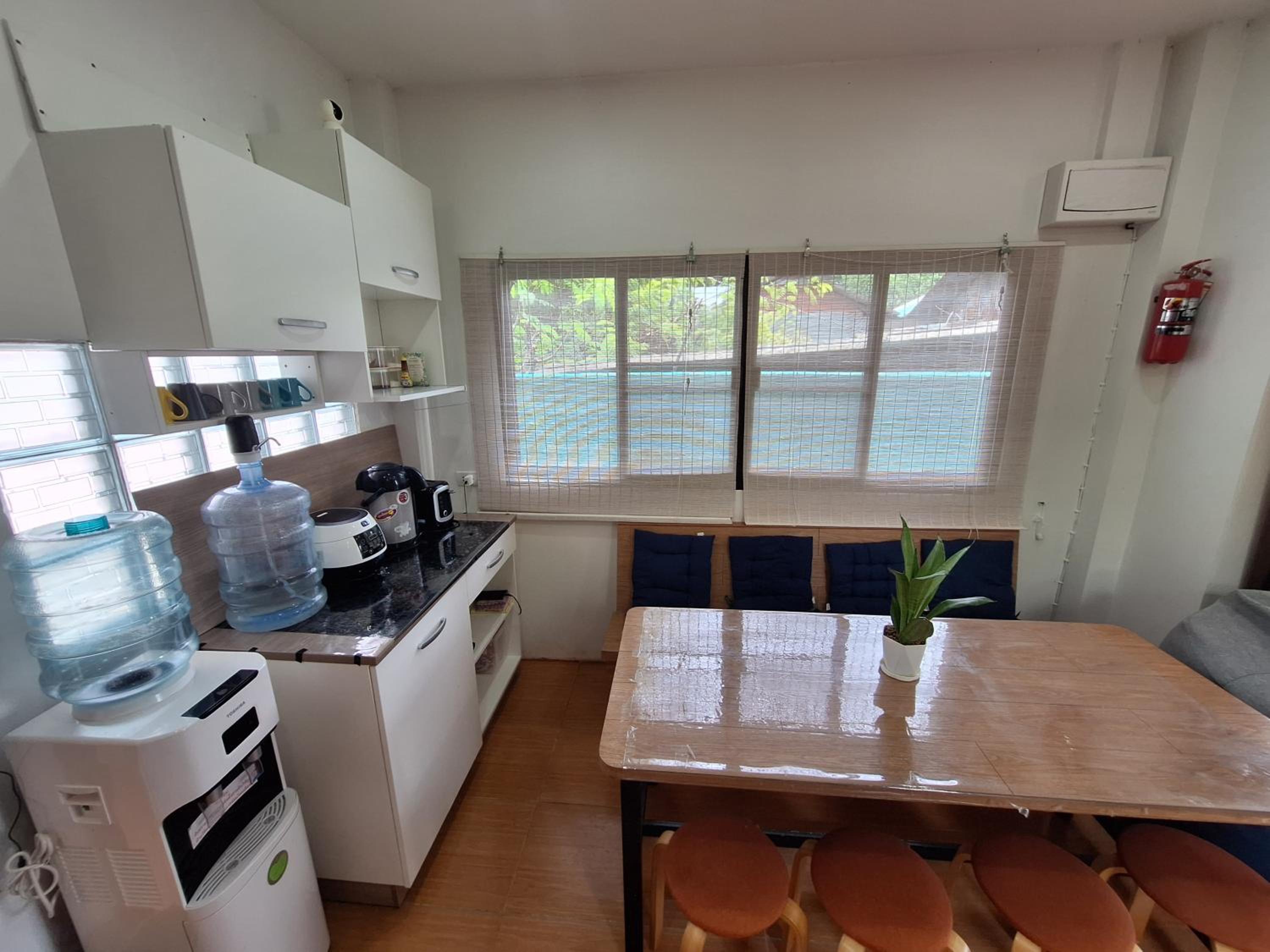 Three-Bedroom House - Photo 7