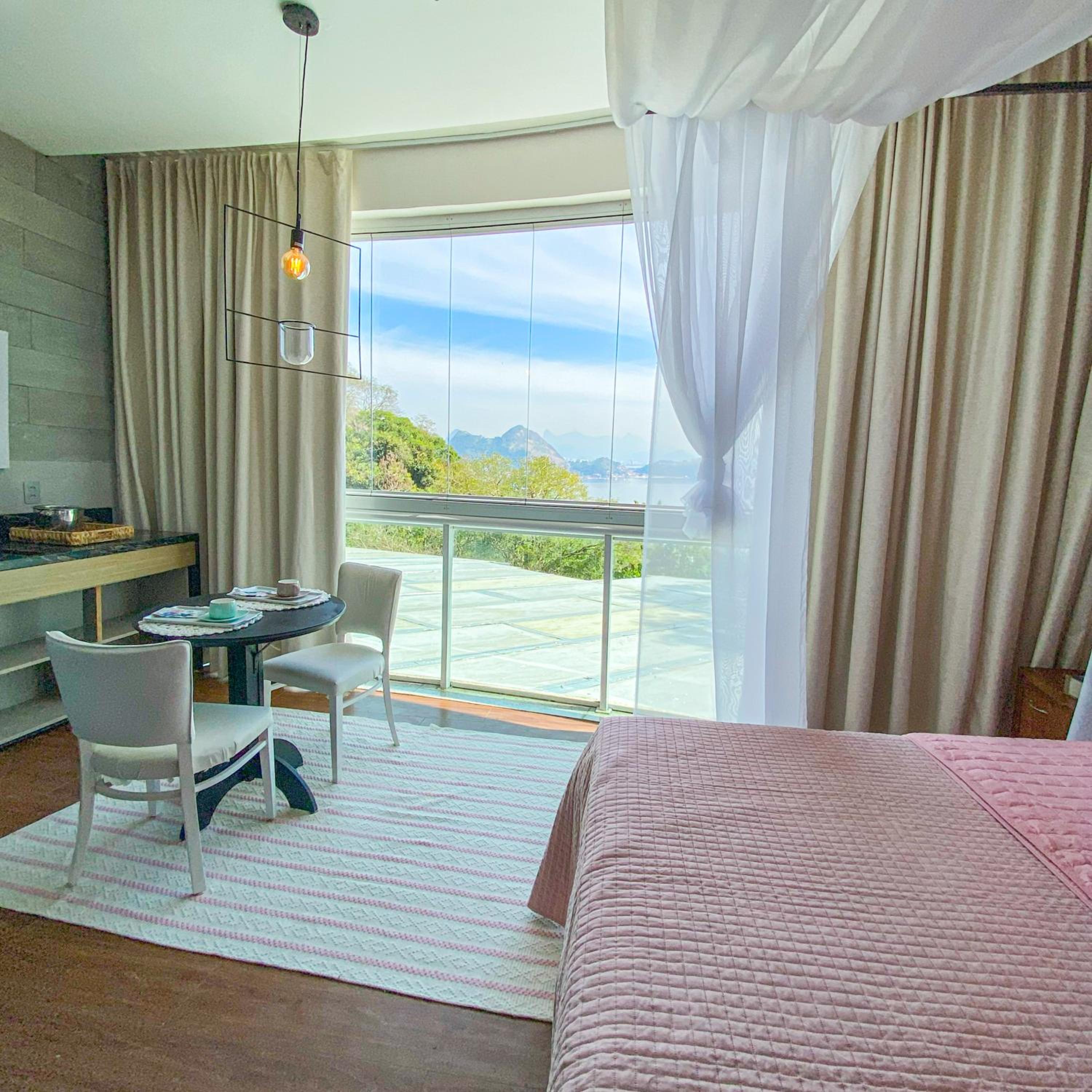 Queen Suite with Sea View photo 1