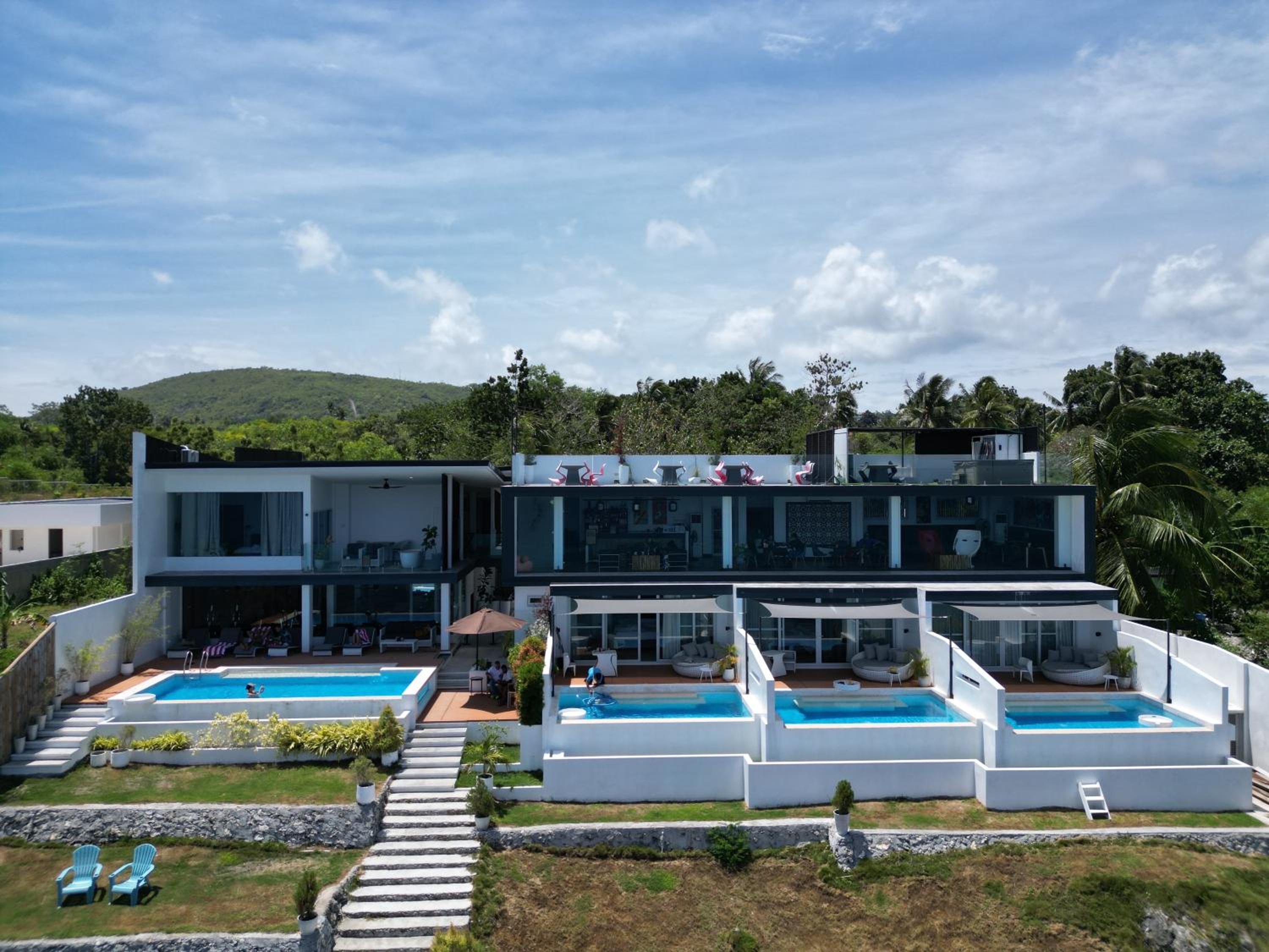 King Suite with Private Pool - Photo 13