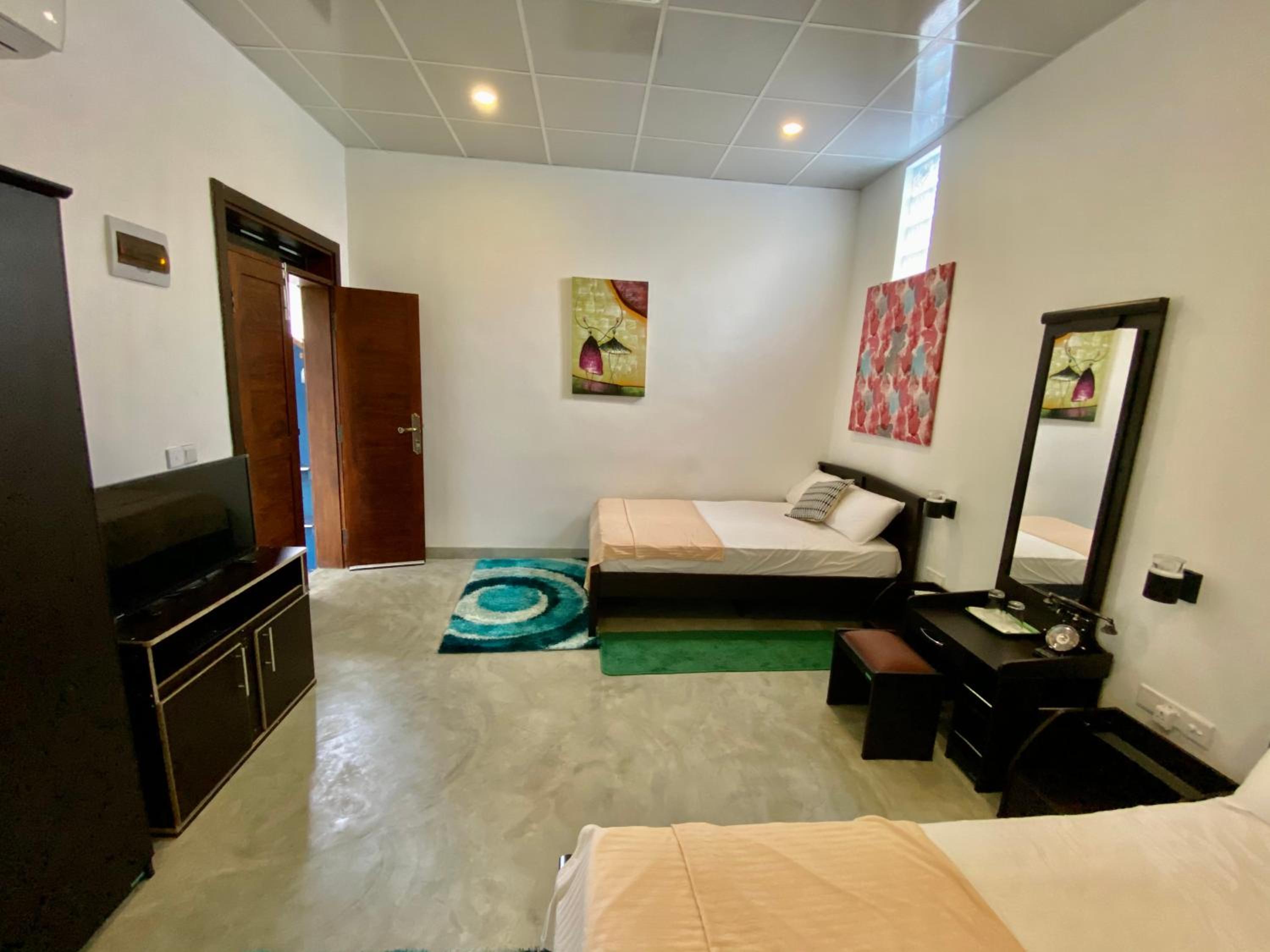 Superior Quadruple Room - Photo 5