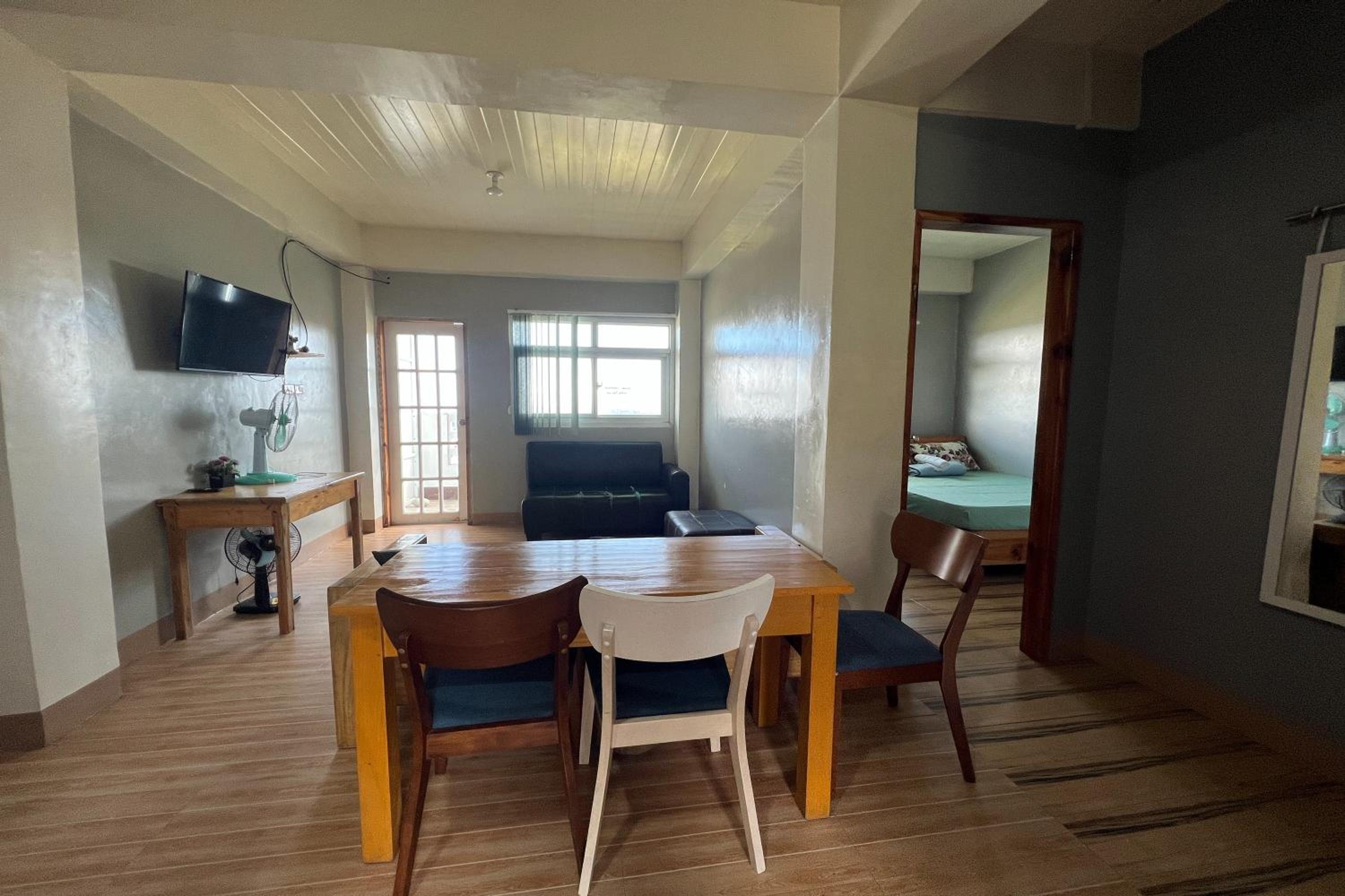 Two-Bedroom Apartment - Photo 3