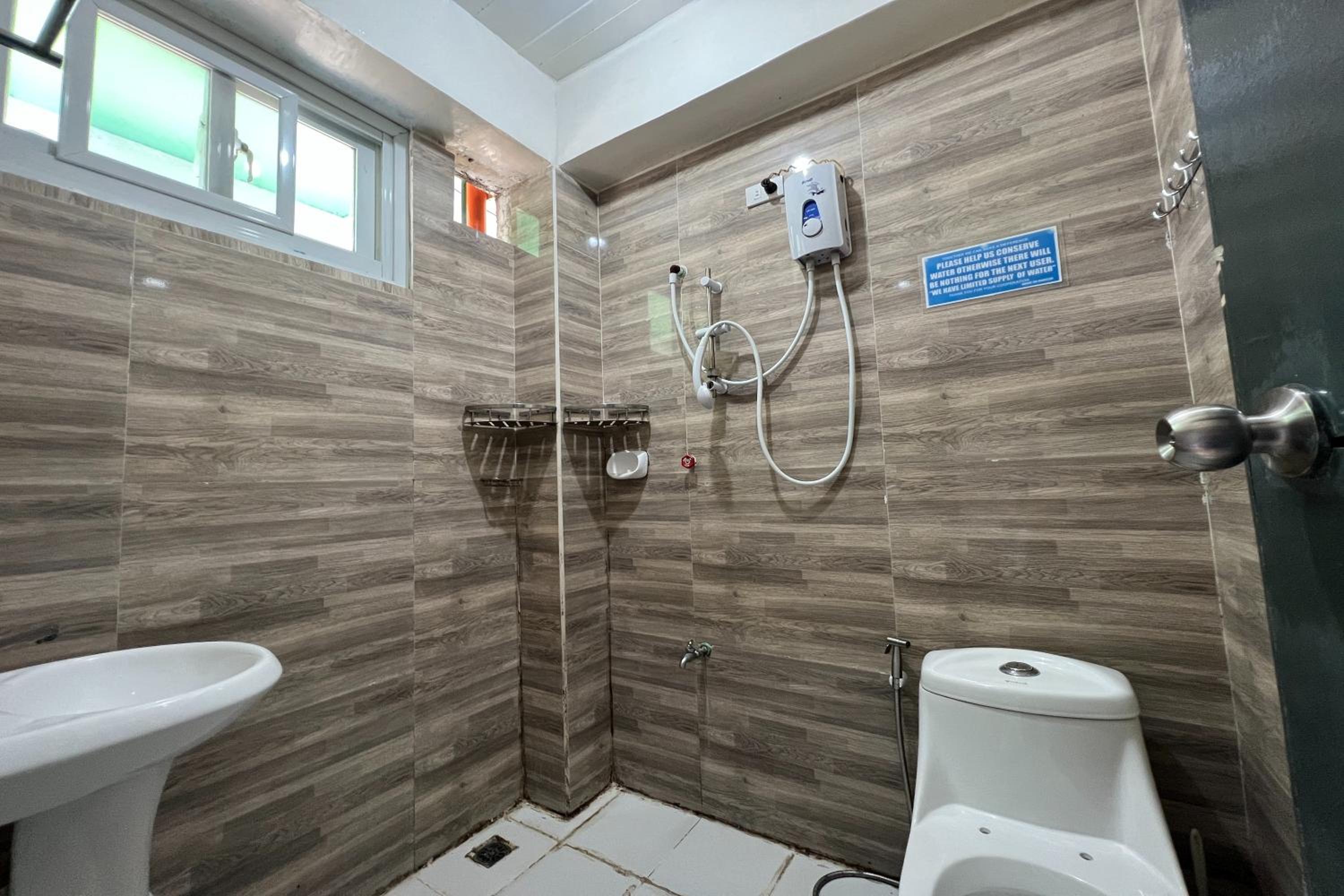 Two-Bedroom Apartment - Photo 15
