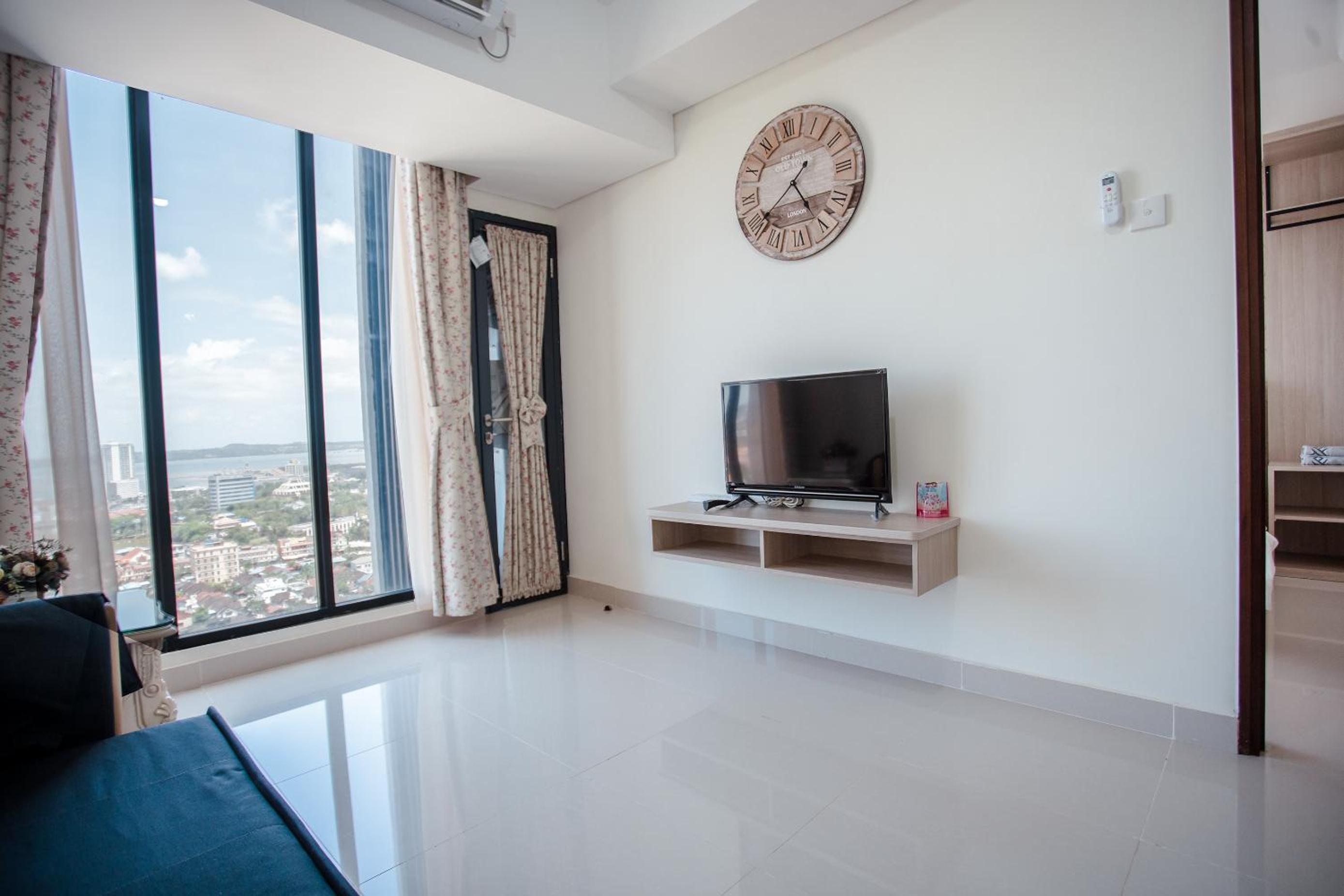 One-Bedroom Apartment - Photo 5