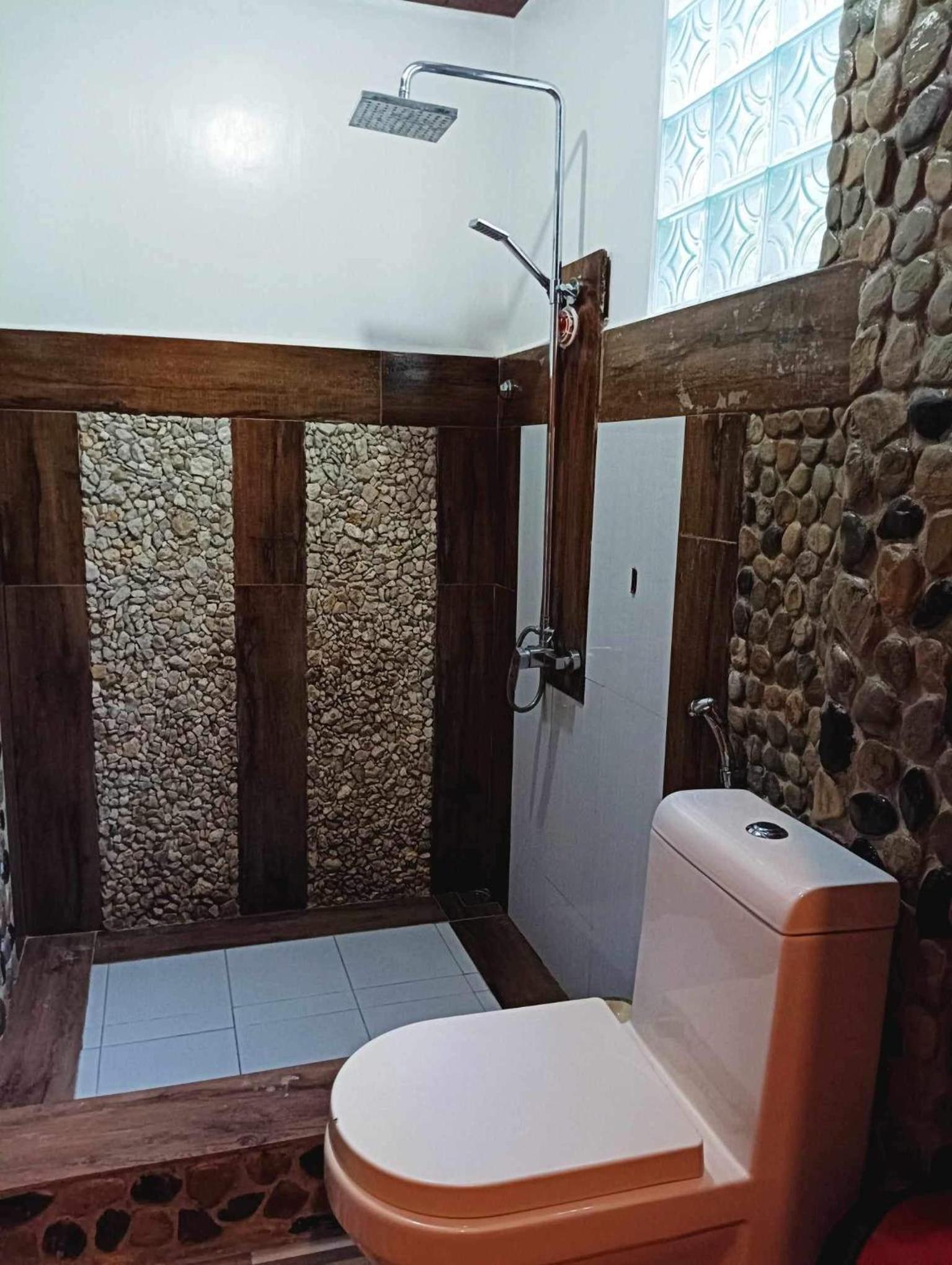Deluxe Suite - Photo 6