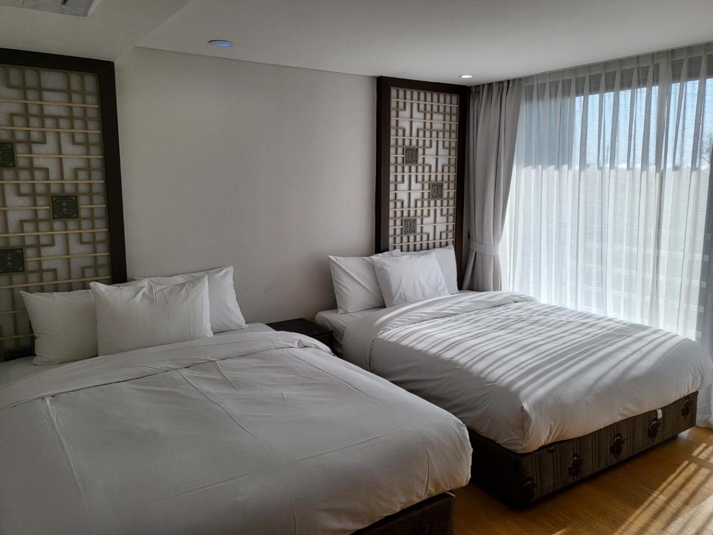 Family Suite Twin with Village View