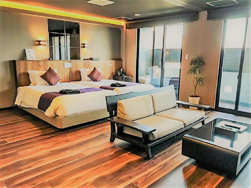 Modern Japanese Style Junior Suite Japanese-Western Room with Open Air Bath - Non-Smoking photo 1