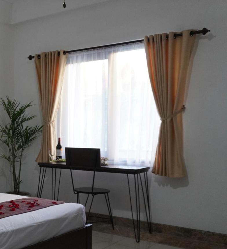 Queen Room with Pool View photo 2