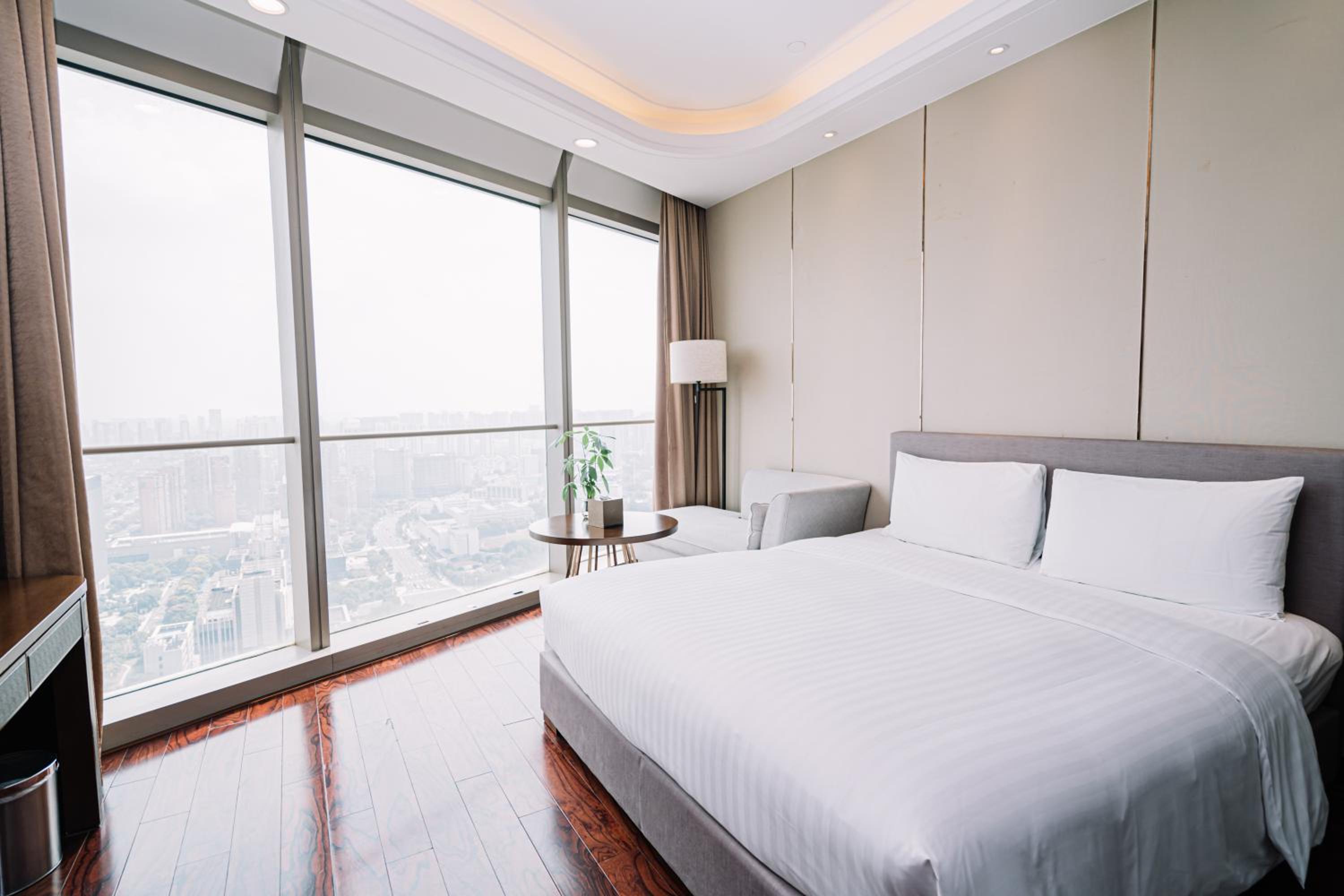 City View King Room