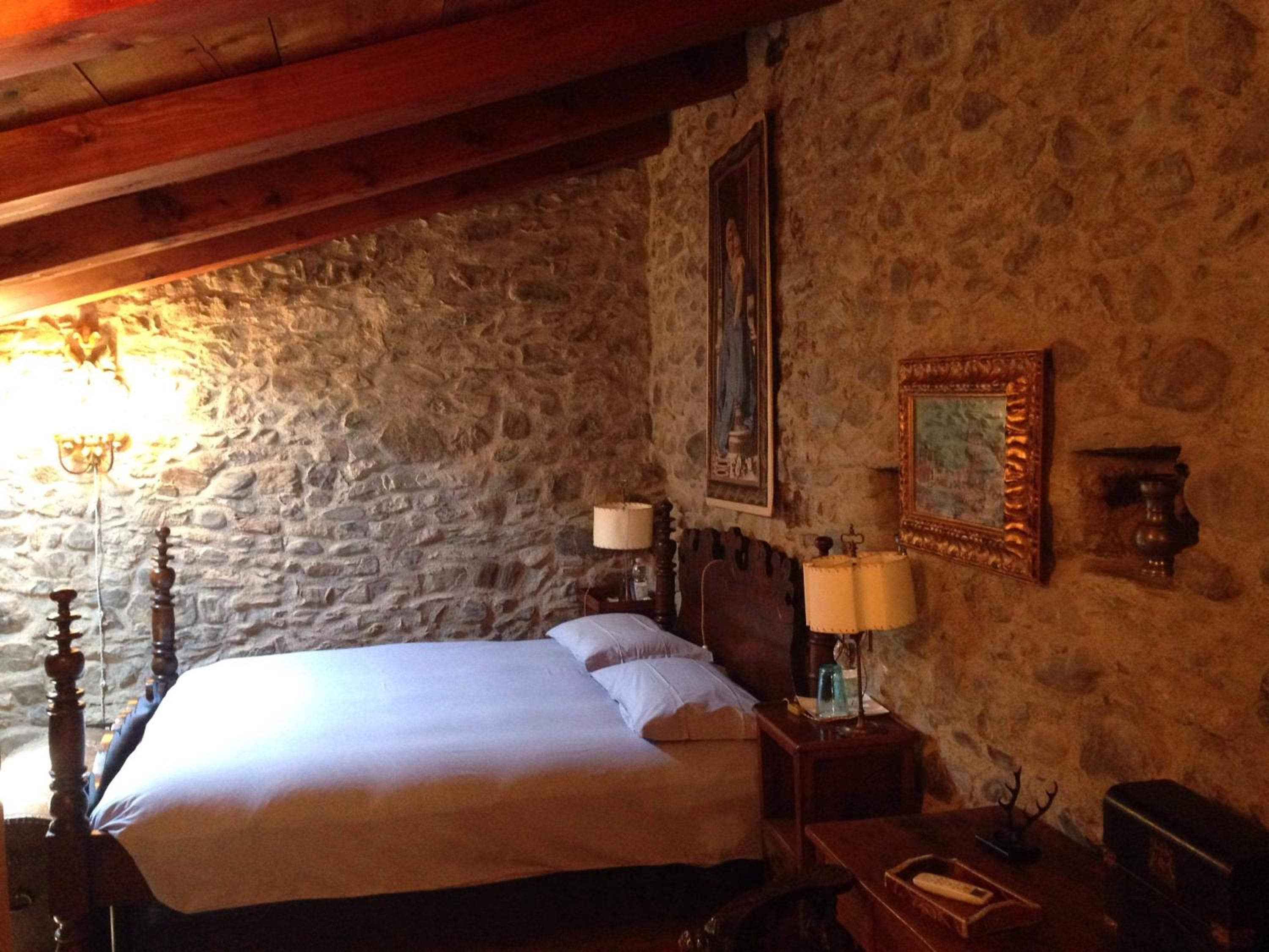 Deluxe King Room - Photo 1