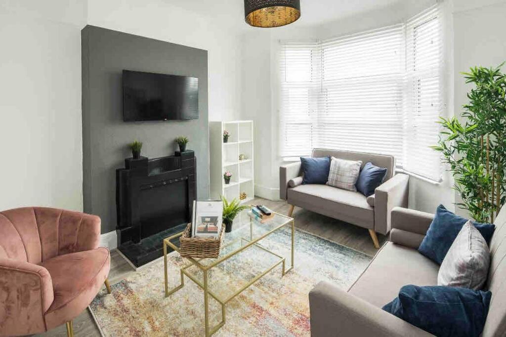 Apartment photo 1