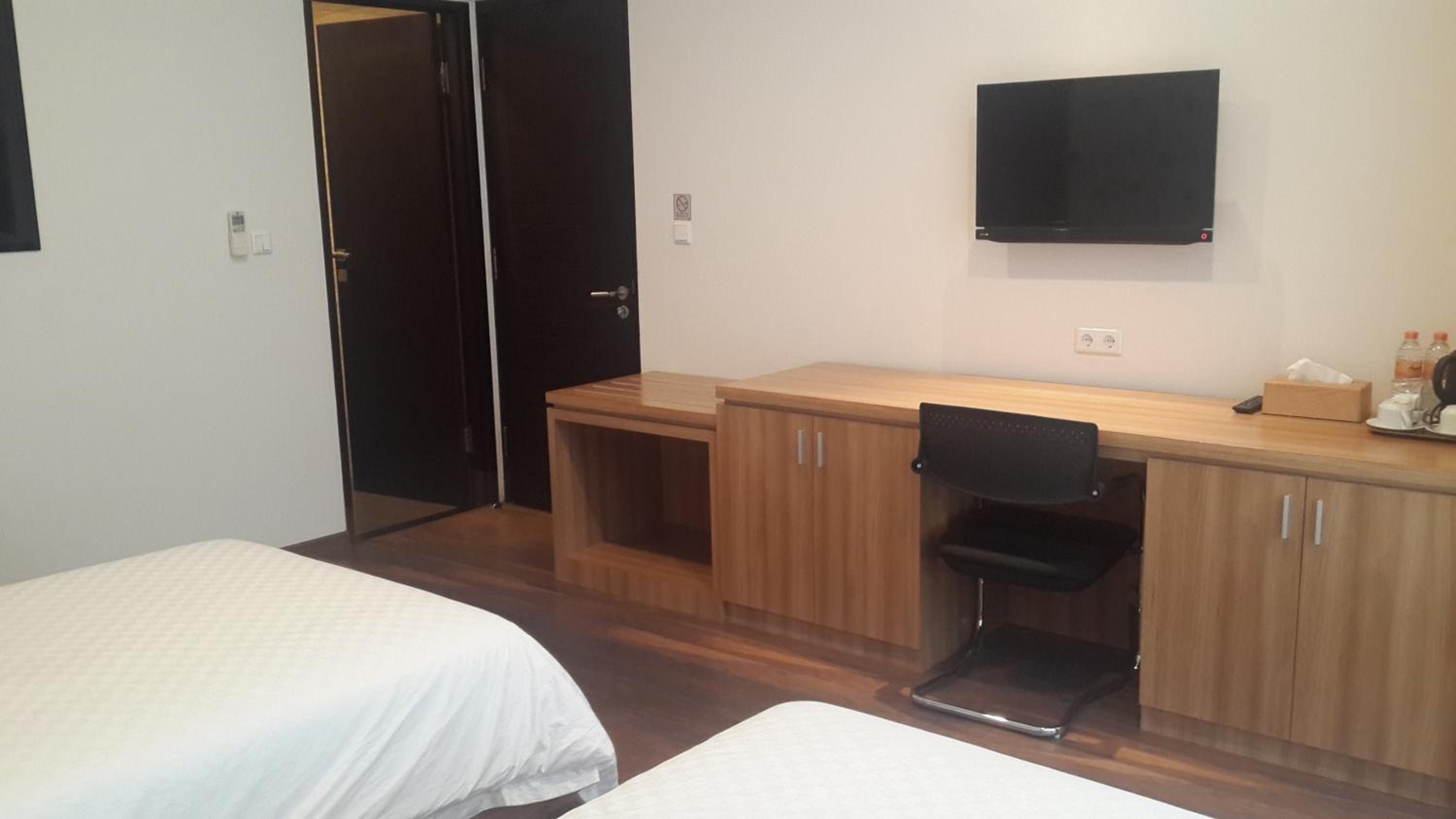Deluxe Twin Room photo 3