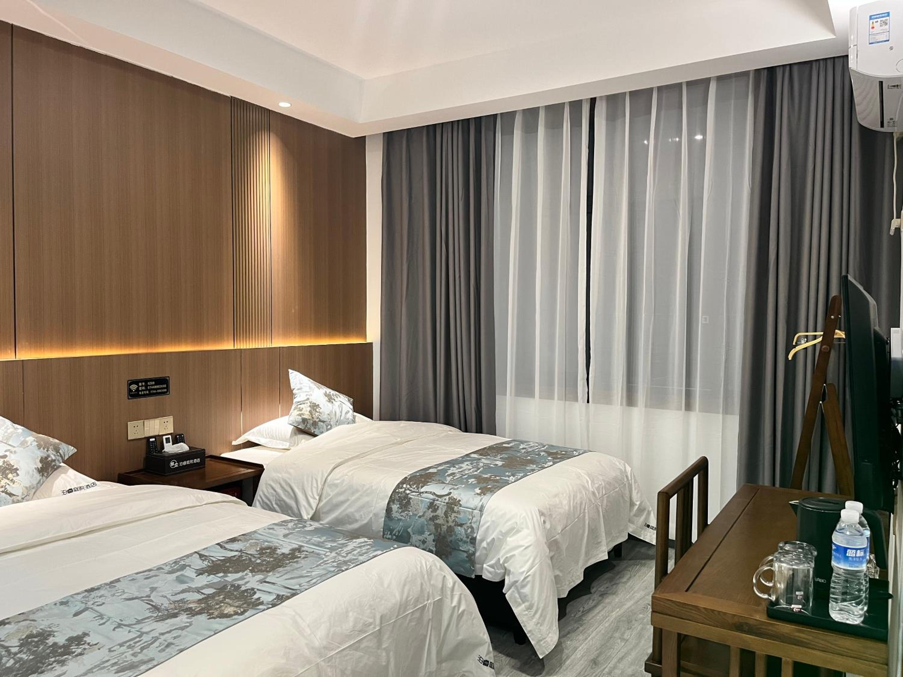 Superior Twin Room with Garden View