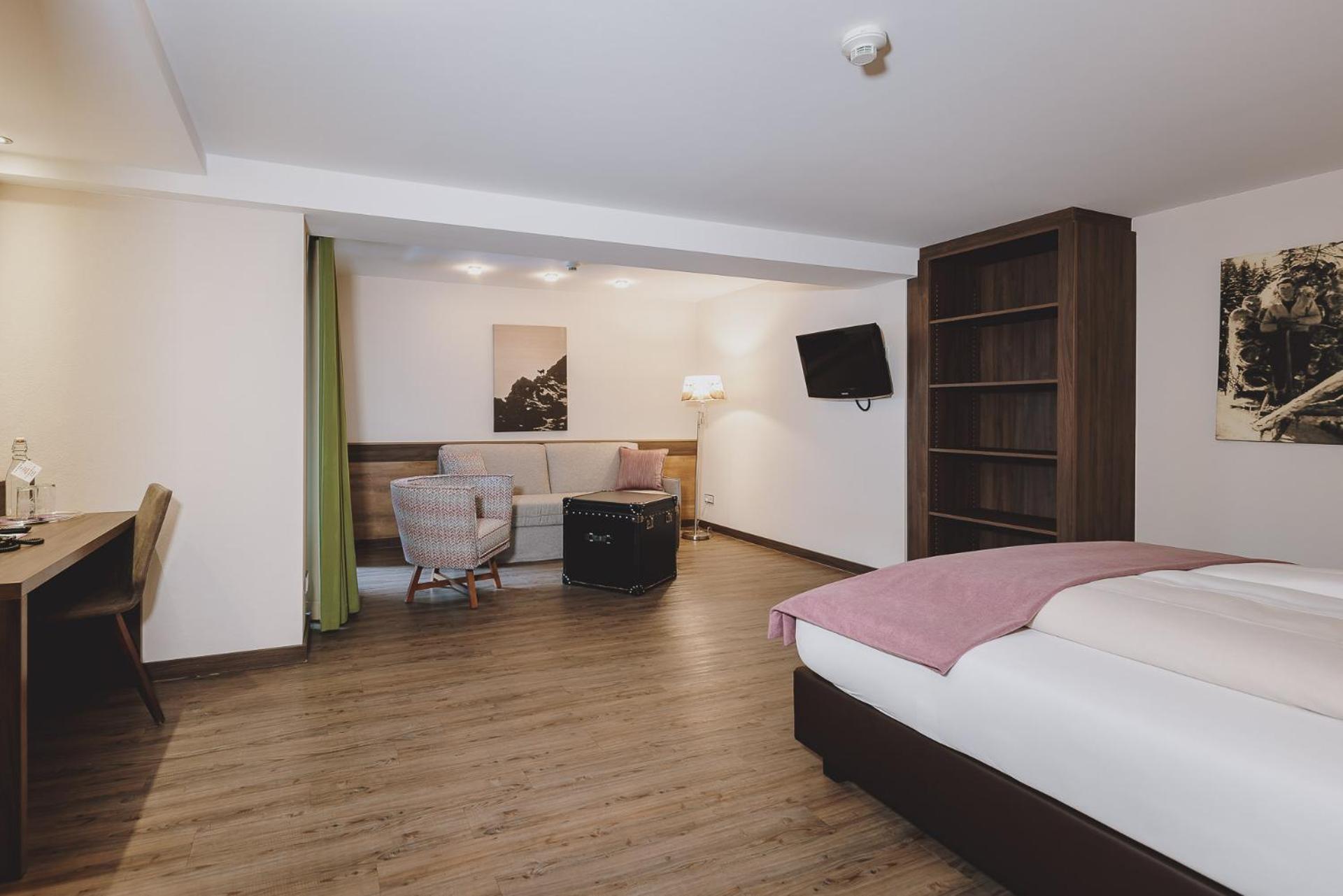 Superior Double or Twin Room - Photo 5