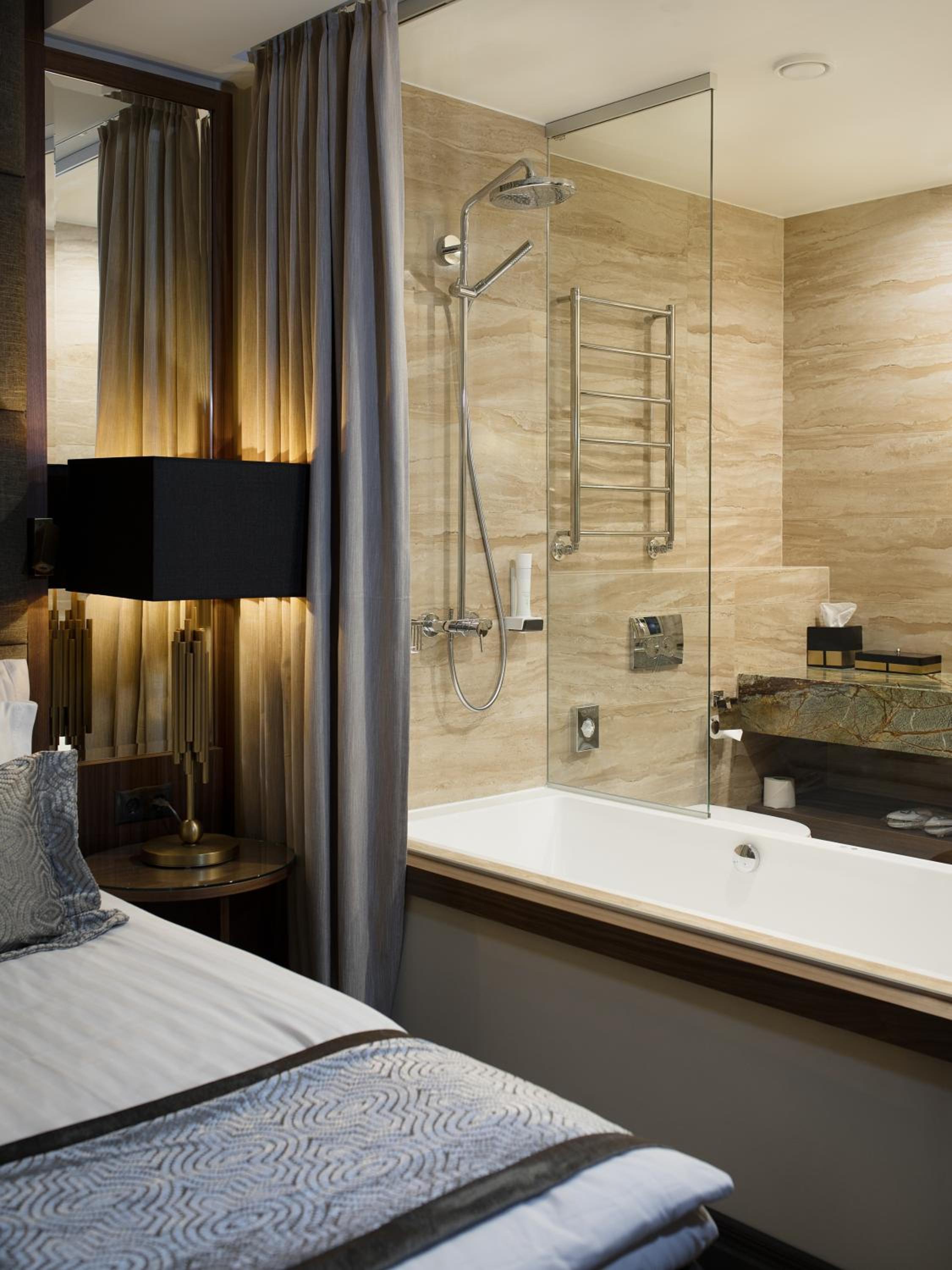 Deluxe Room with access to the V Spa water and sauna area