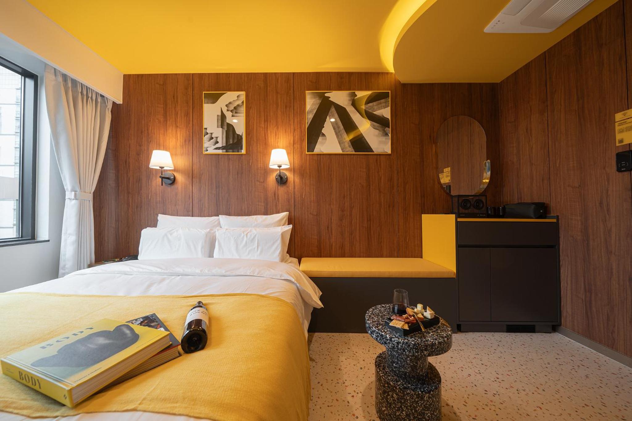 Deluxe Double Room - Photo 15
