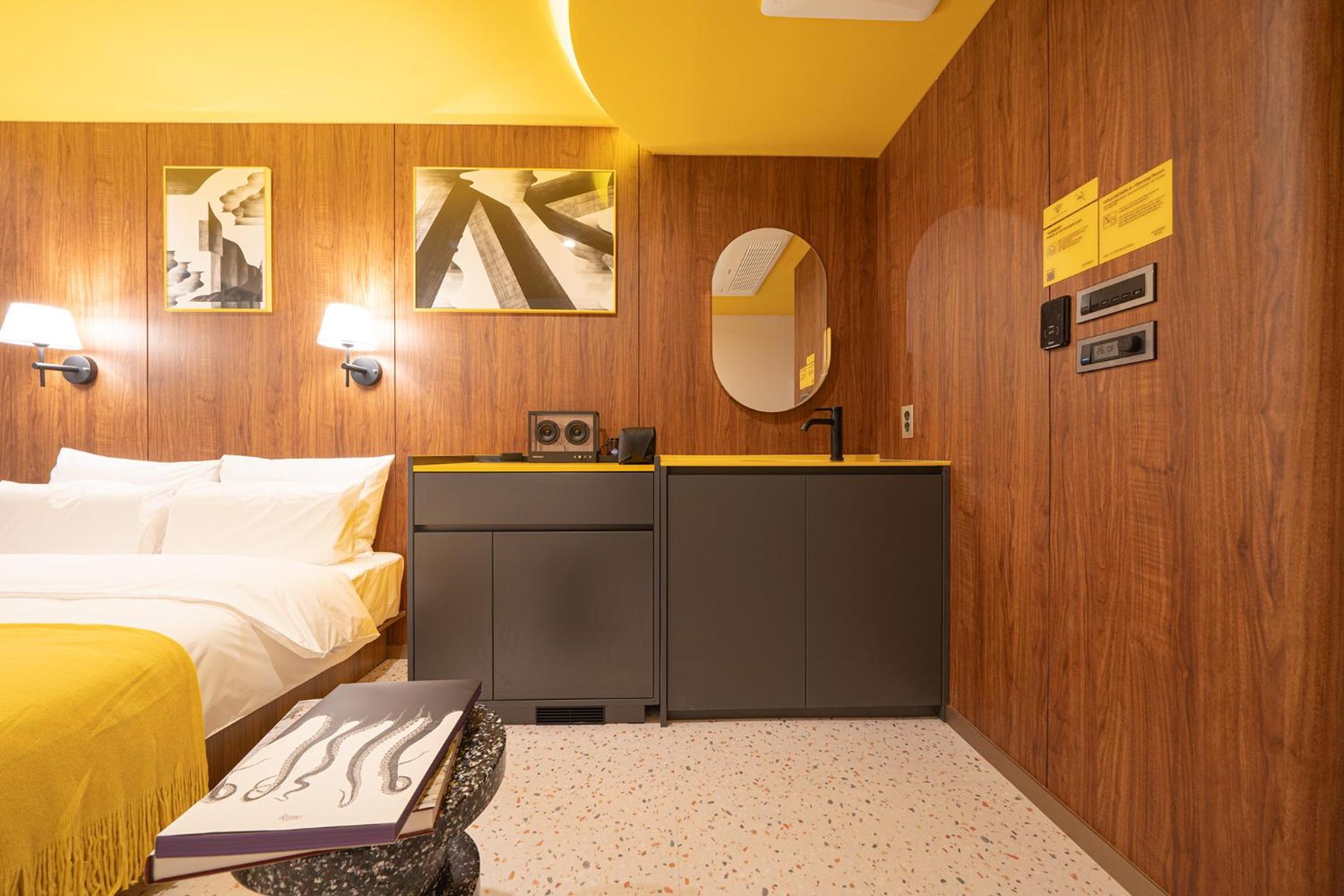 Deluxe Double Room - Photo 3