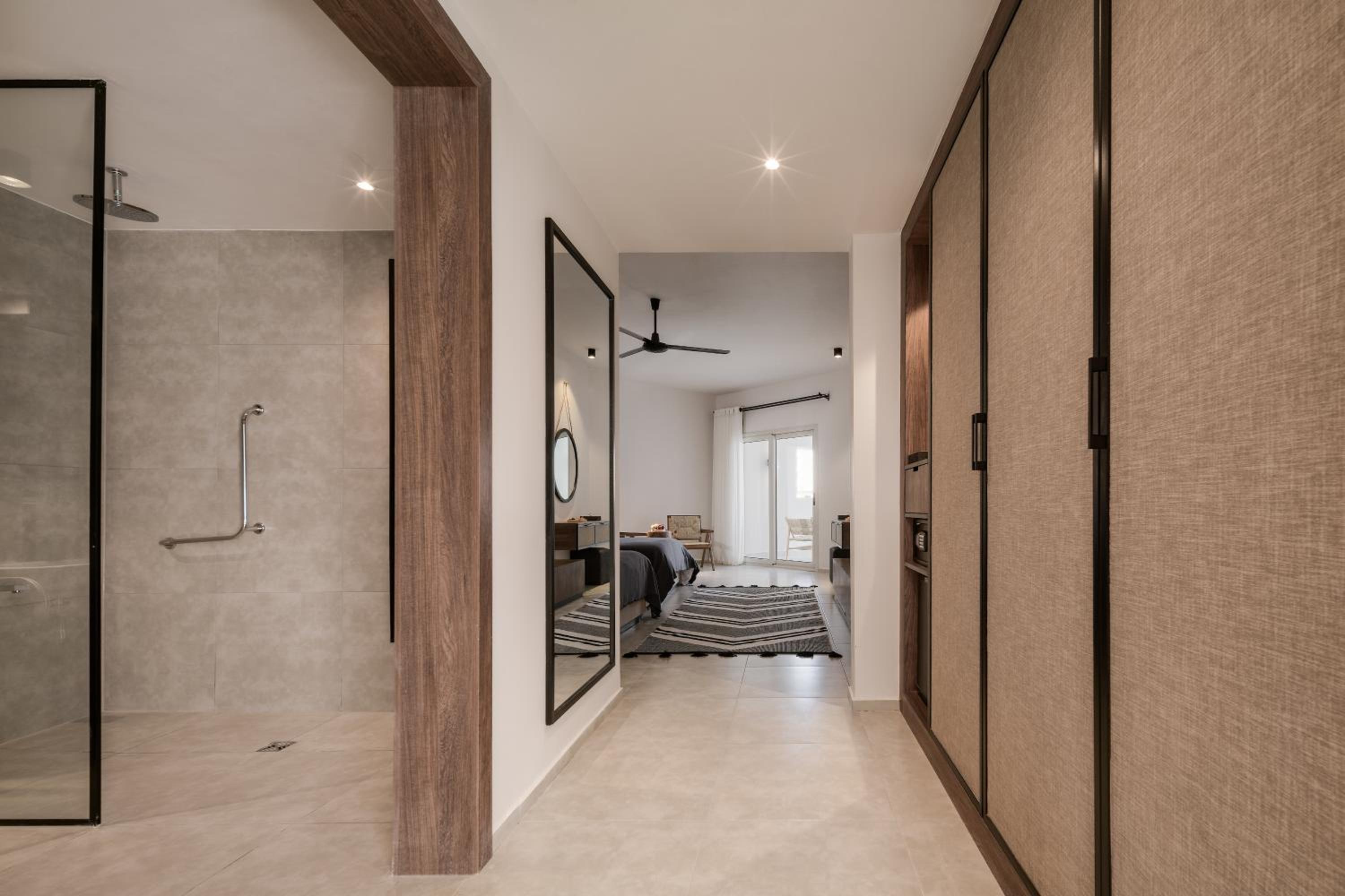 Deluxe Accessible Twin Room - Pool Access - Photo 4