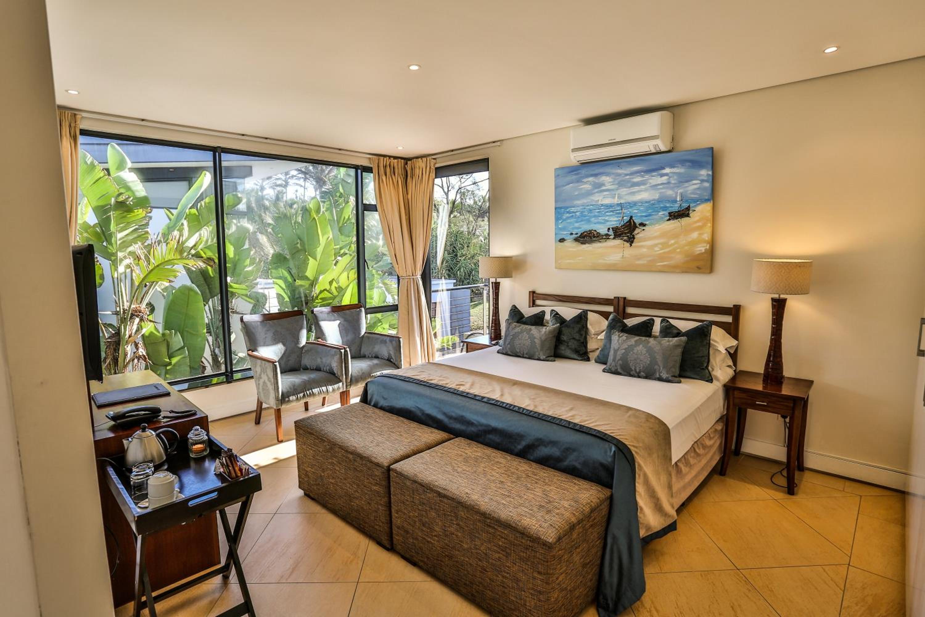 Double or Twin Room with Balcony - Photo 4
