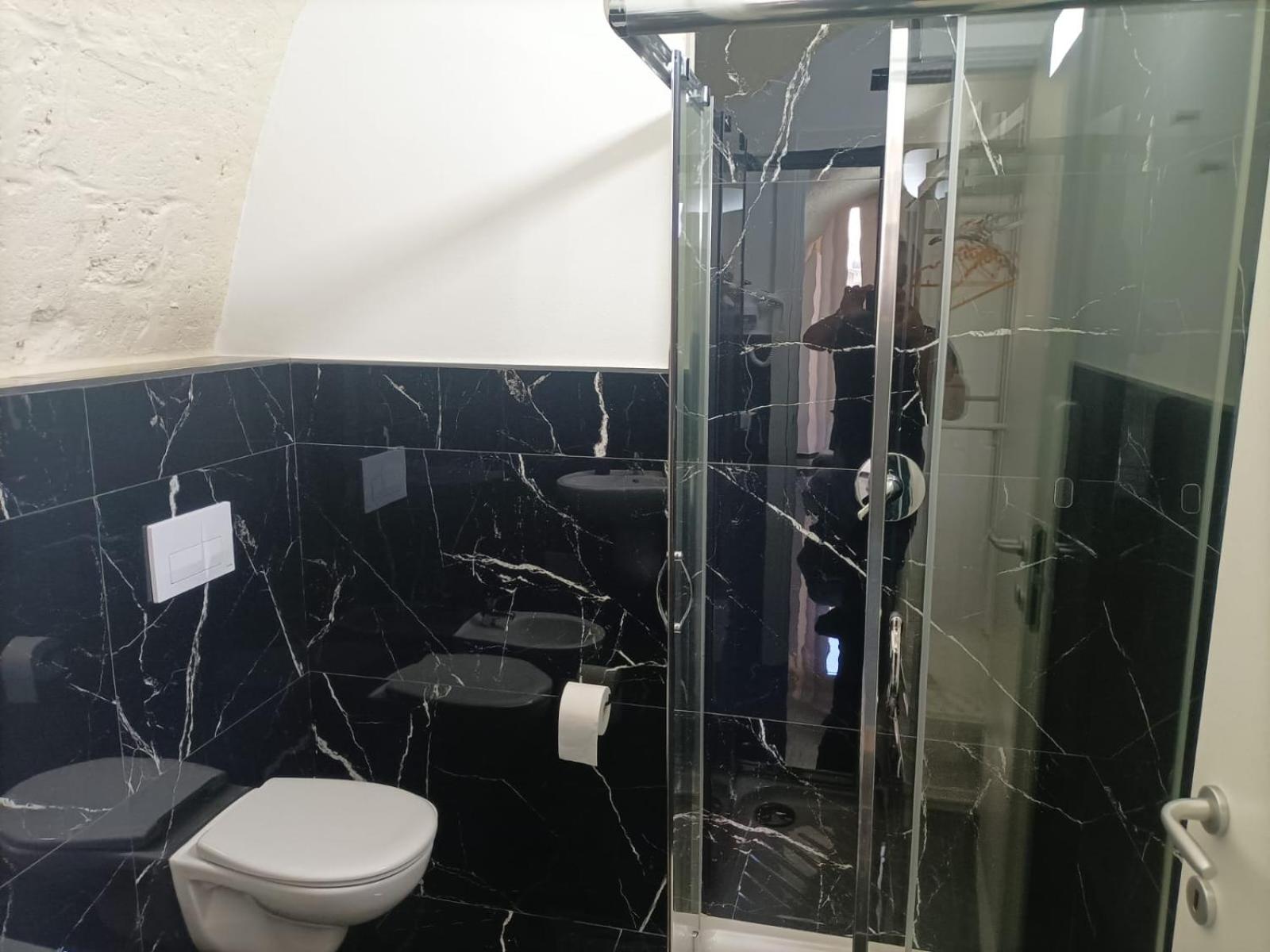 Deluxe Single Room photo 3