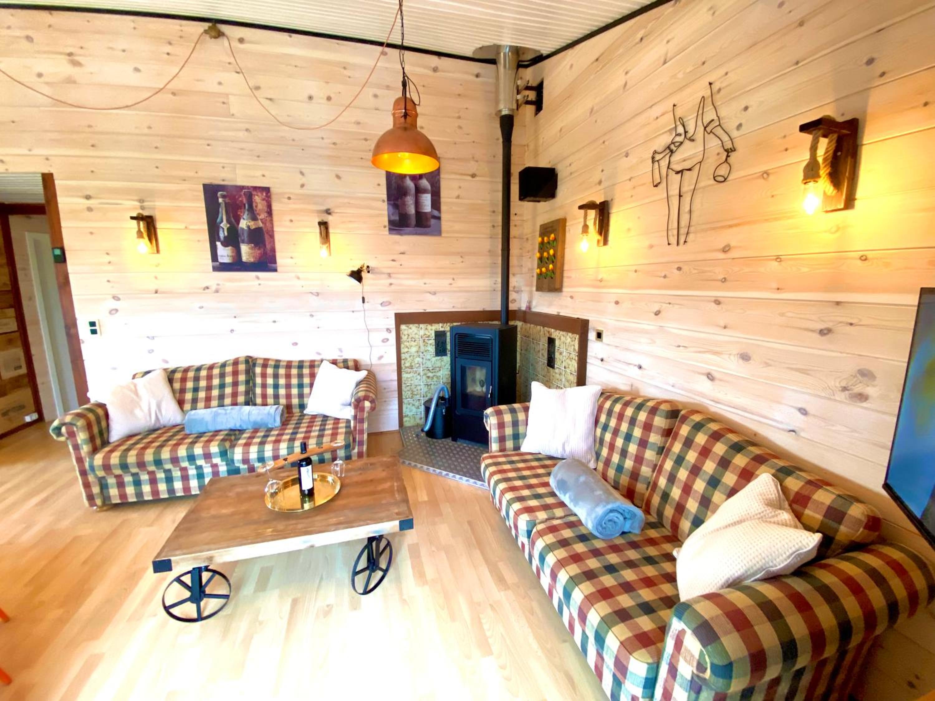 Three-Bedroom Chalet photo 1