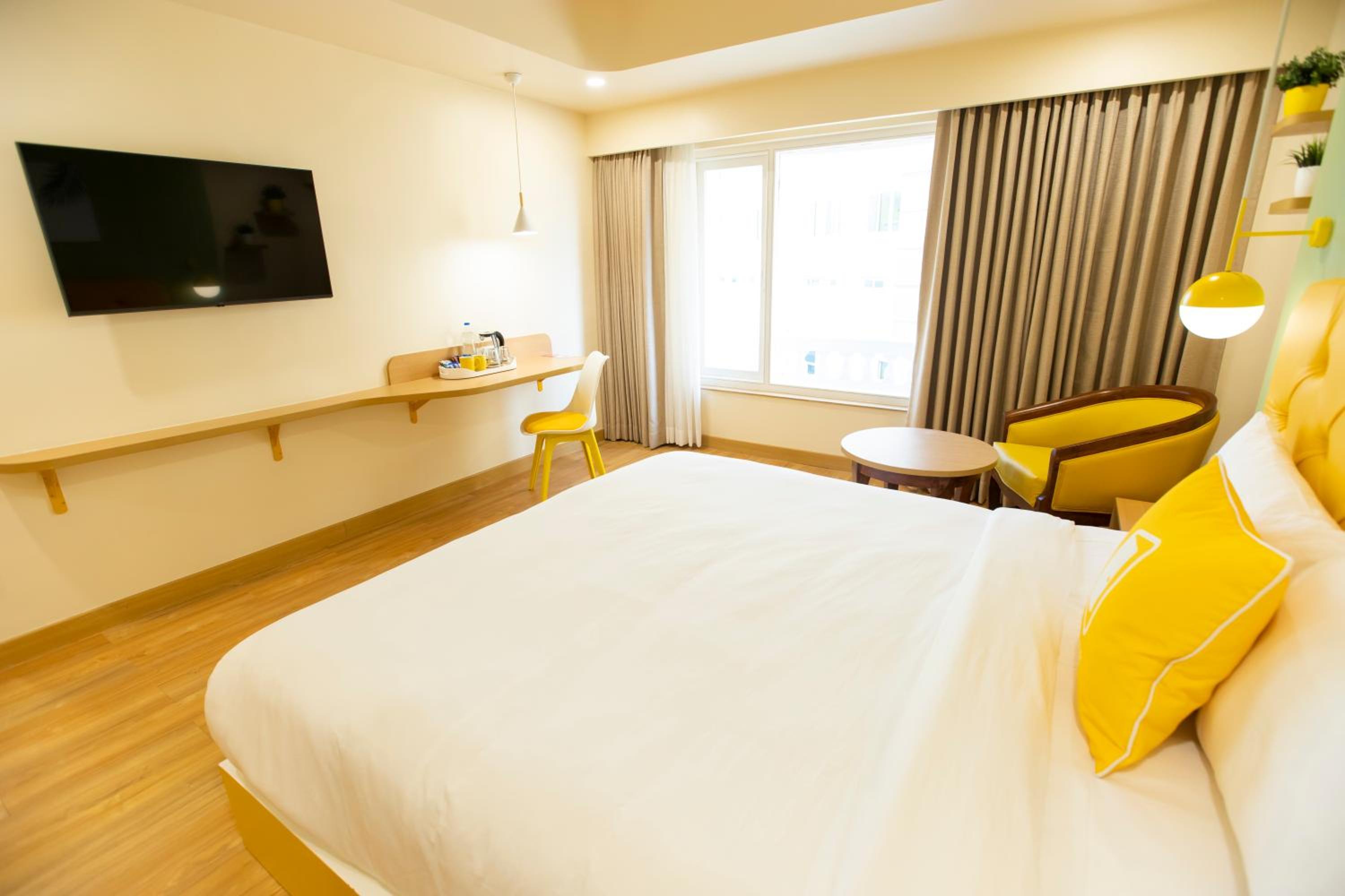 Deluxe King Room photo 3
