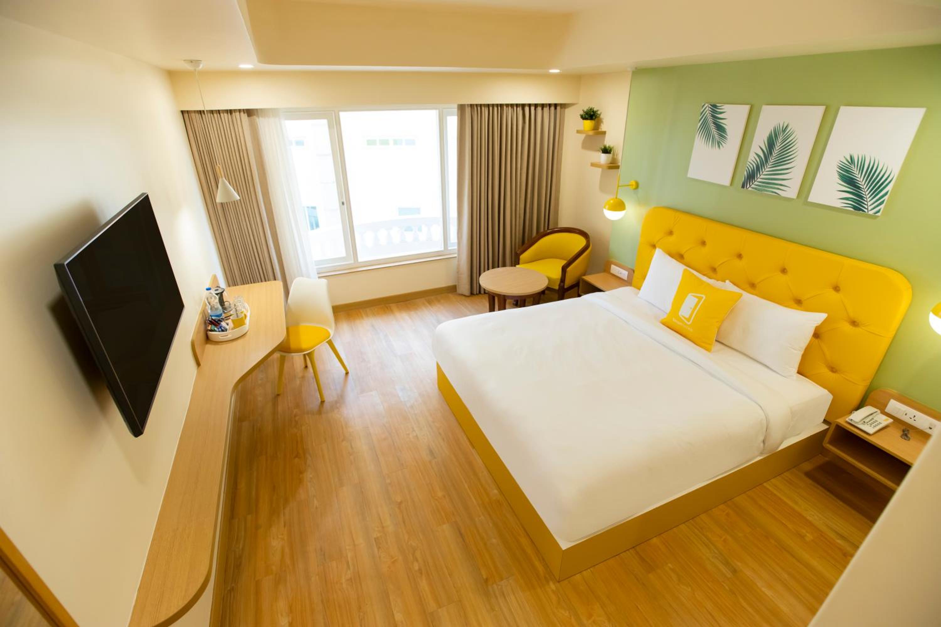 Deluxe King Room photo 1