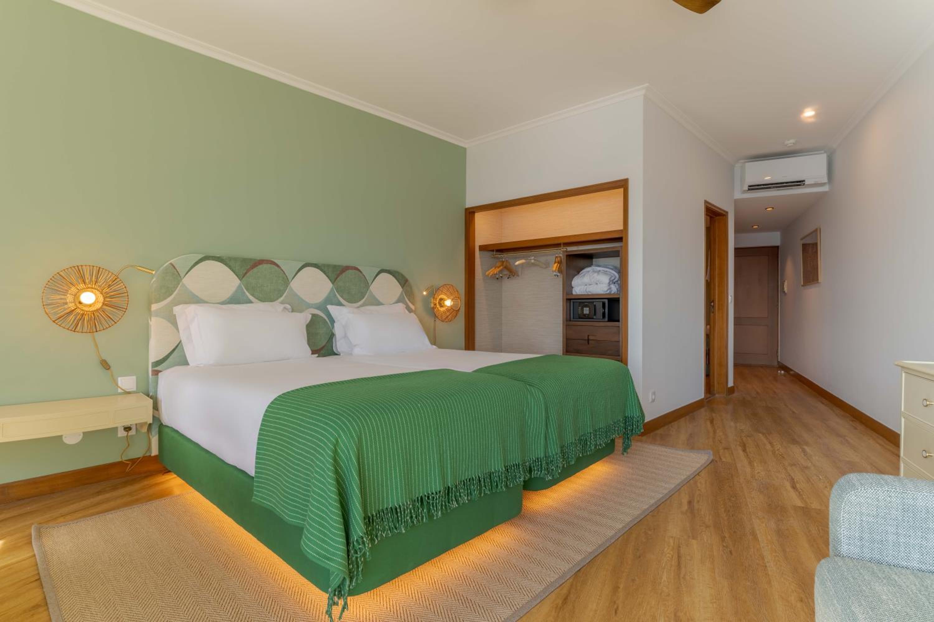 Triple Room with Sea View - Photo 1