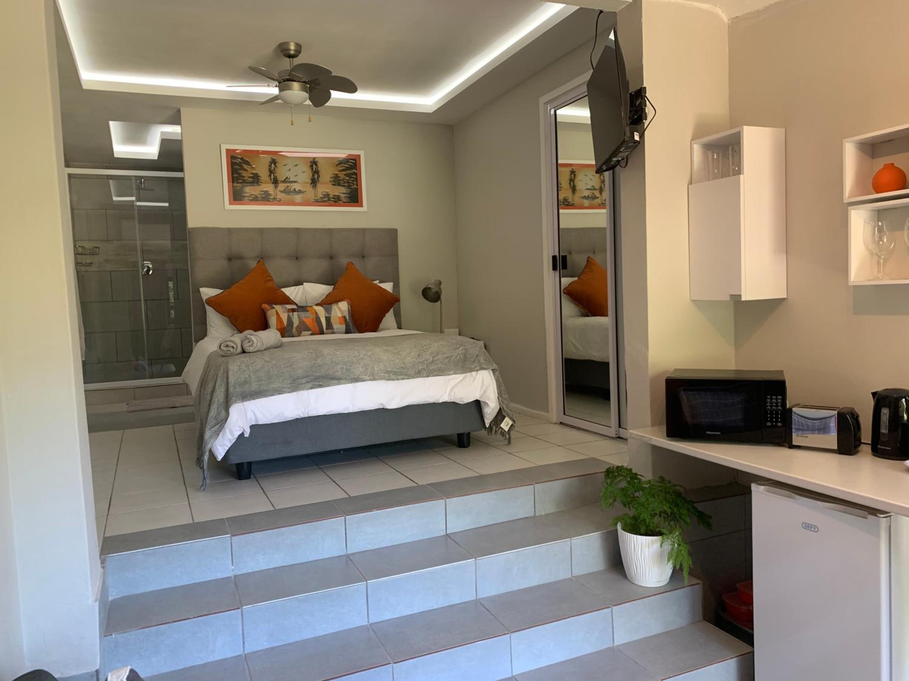 Double Room with Private Bathroom