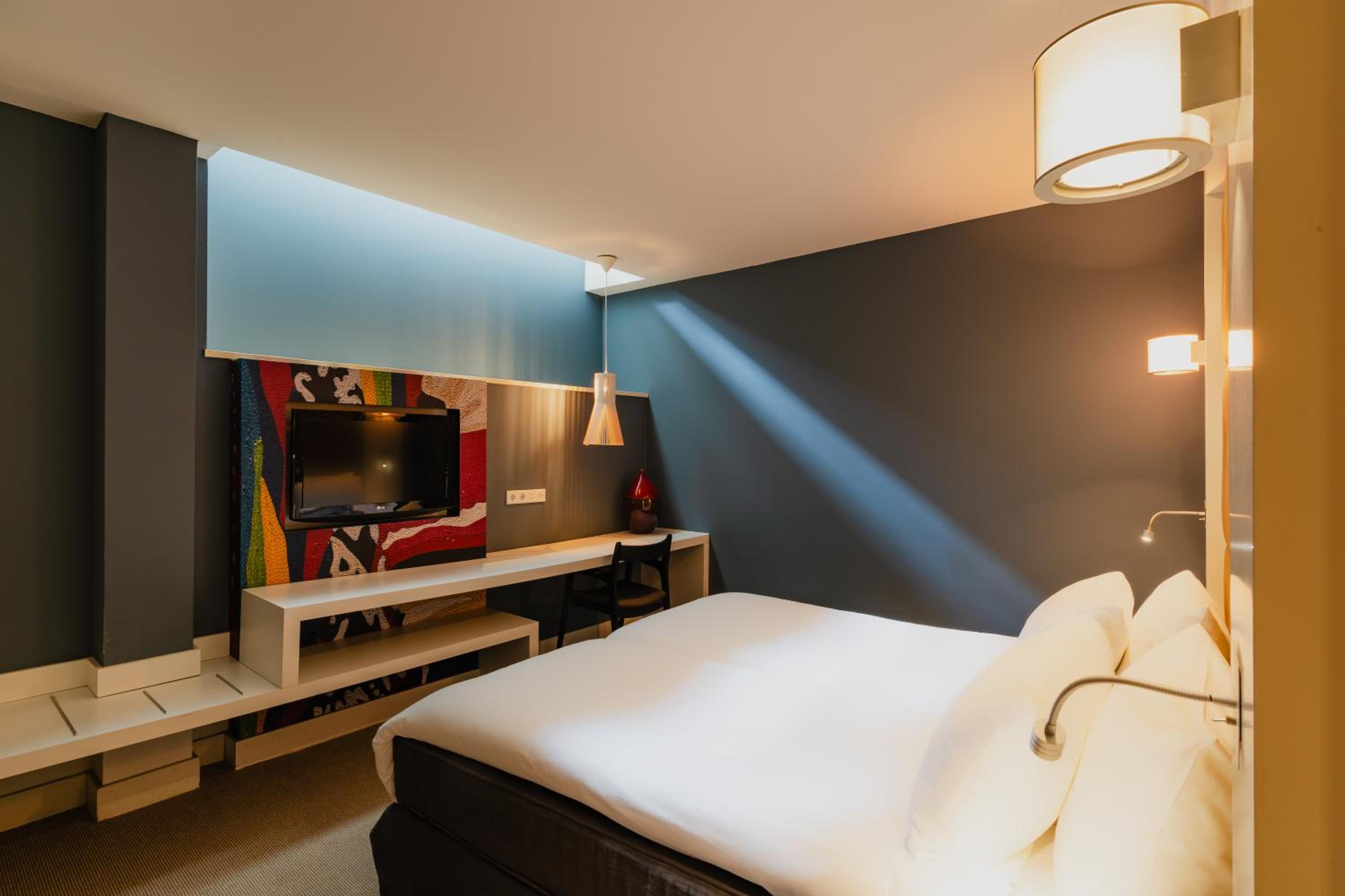 Family Room - Street View