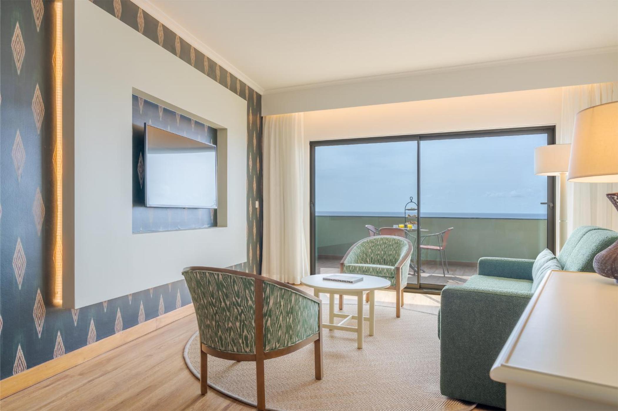 Suite with Sea View - Photo 5